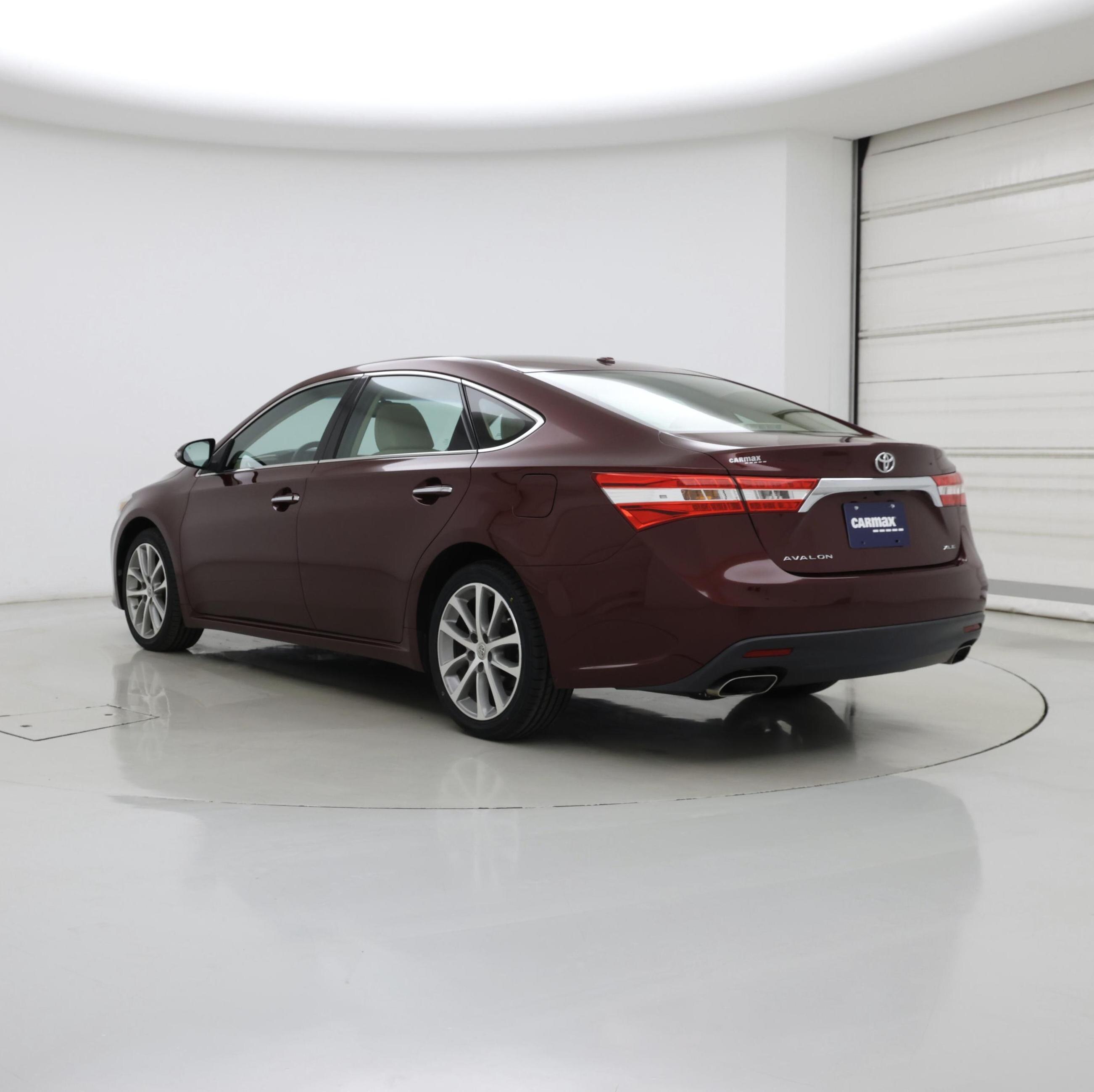 Thumbnail: 2015 Toyota Avalon - 2