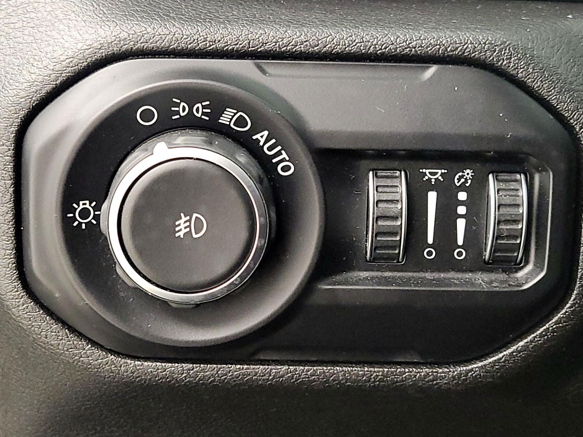 Thumbnail: 2020 Jeep Wrangler - 13