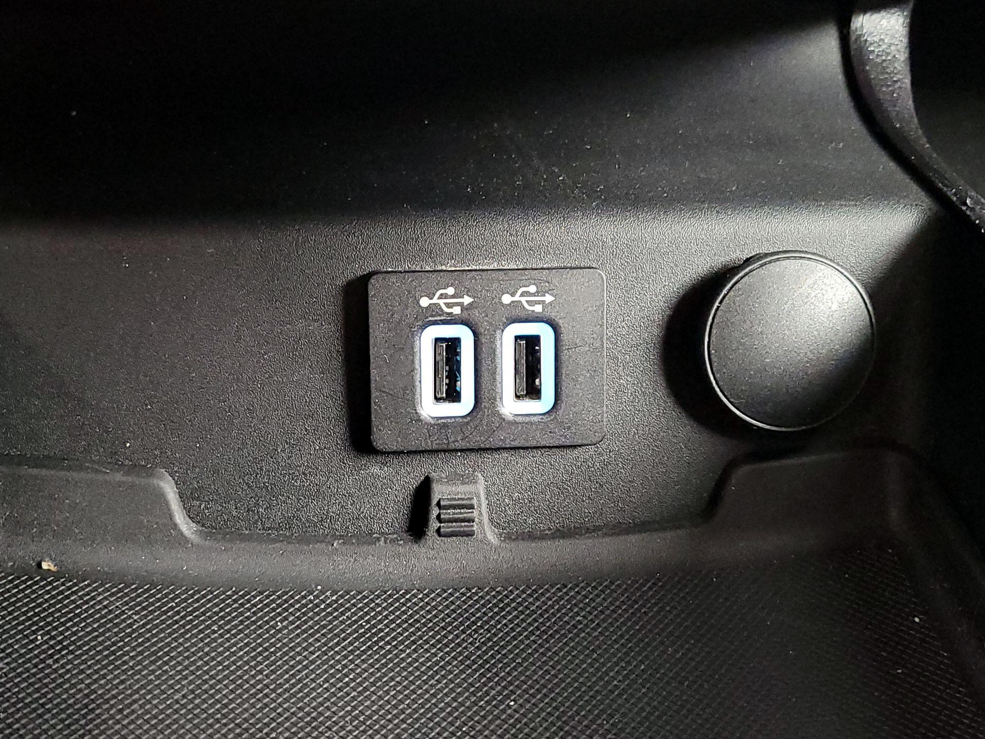 Thumbnail: 2019 Ford Fusion - 19