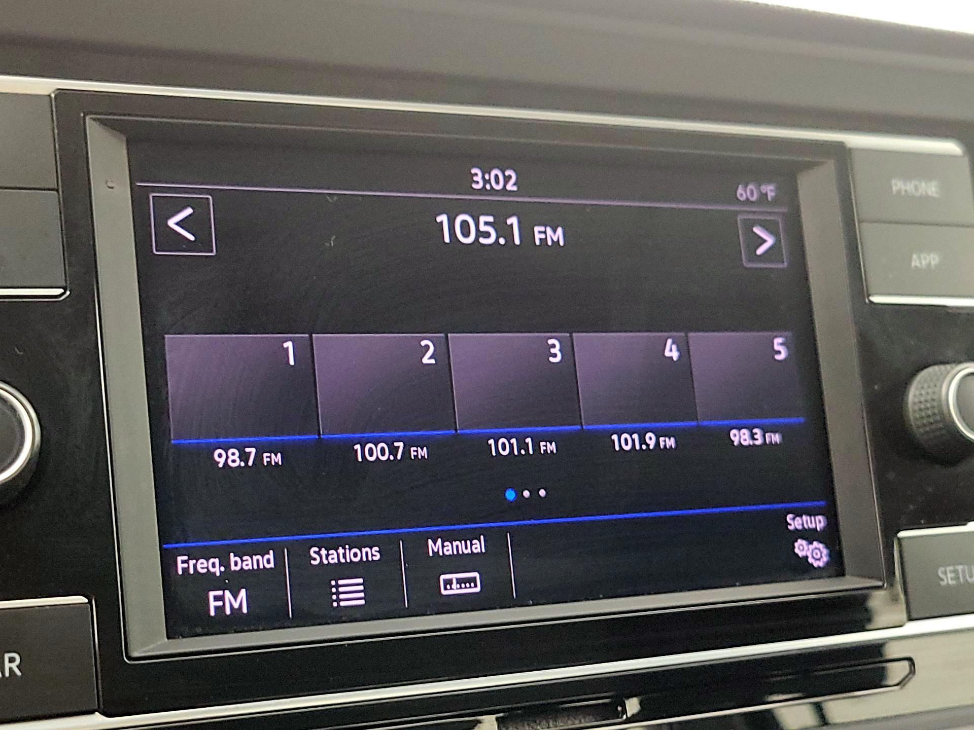 Thumbnail: 2019 Volkswagen Jetta - 15