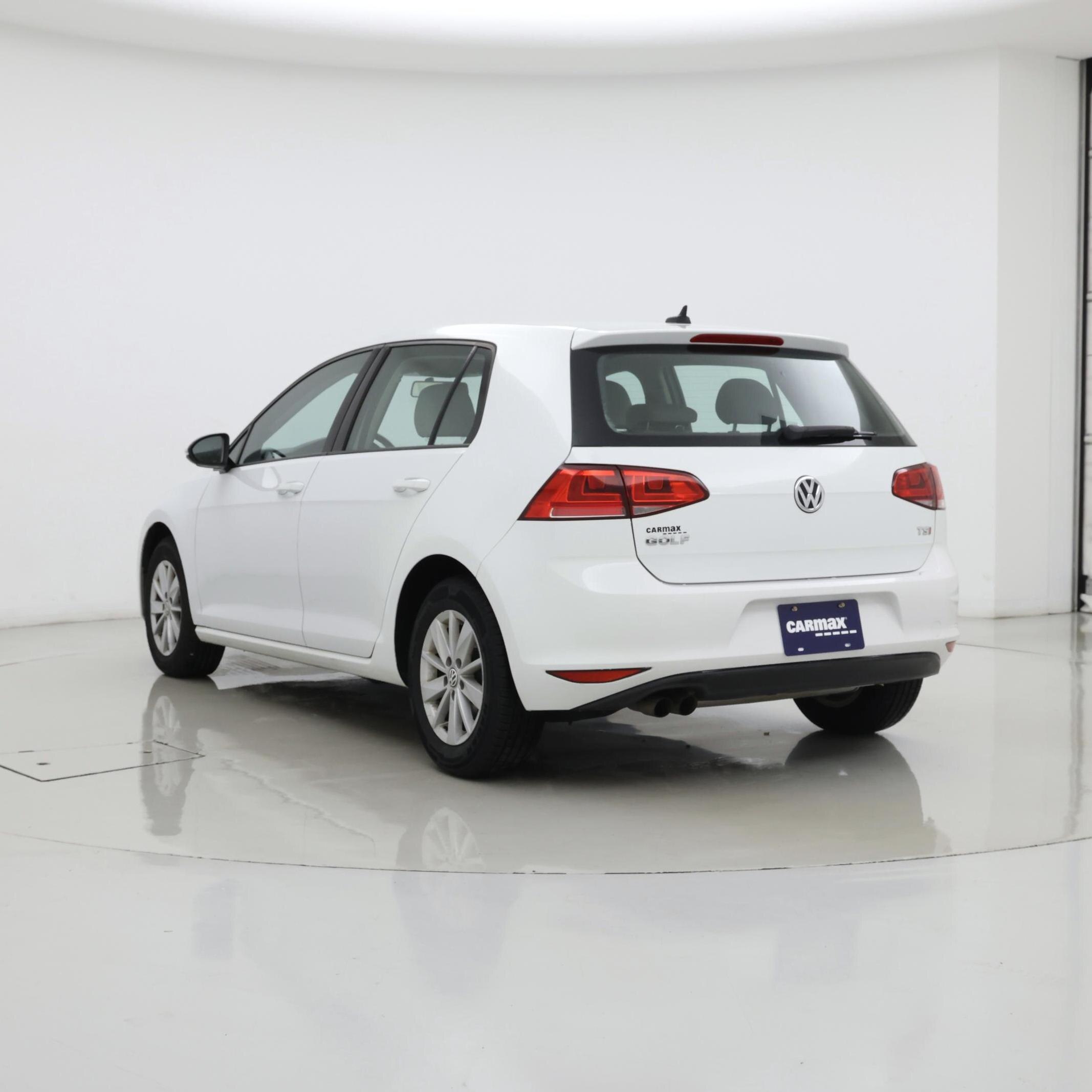 Thumbnail: 2016 Volkswagen Golf - 2