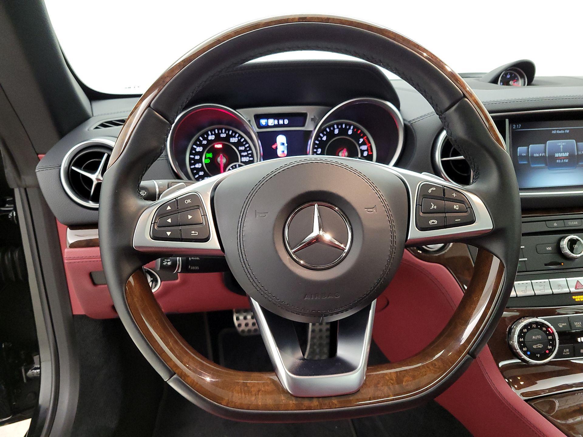 Thumbnail: 2019 Mercedes-Benz SL-Class - 10