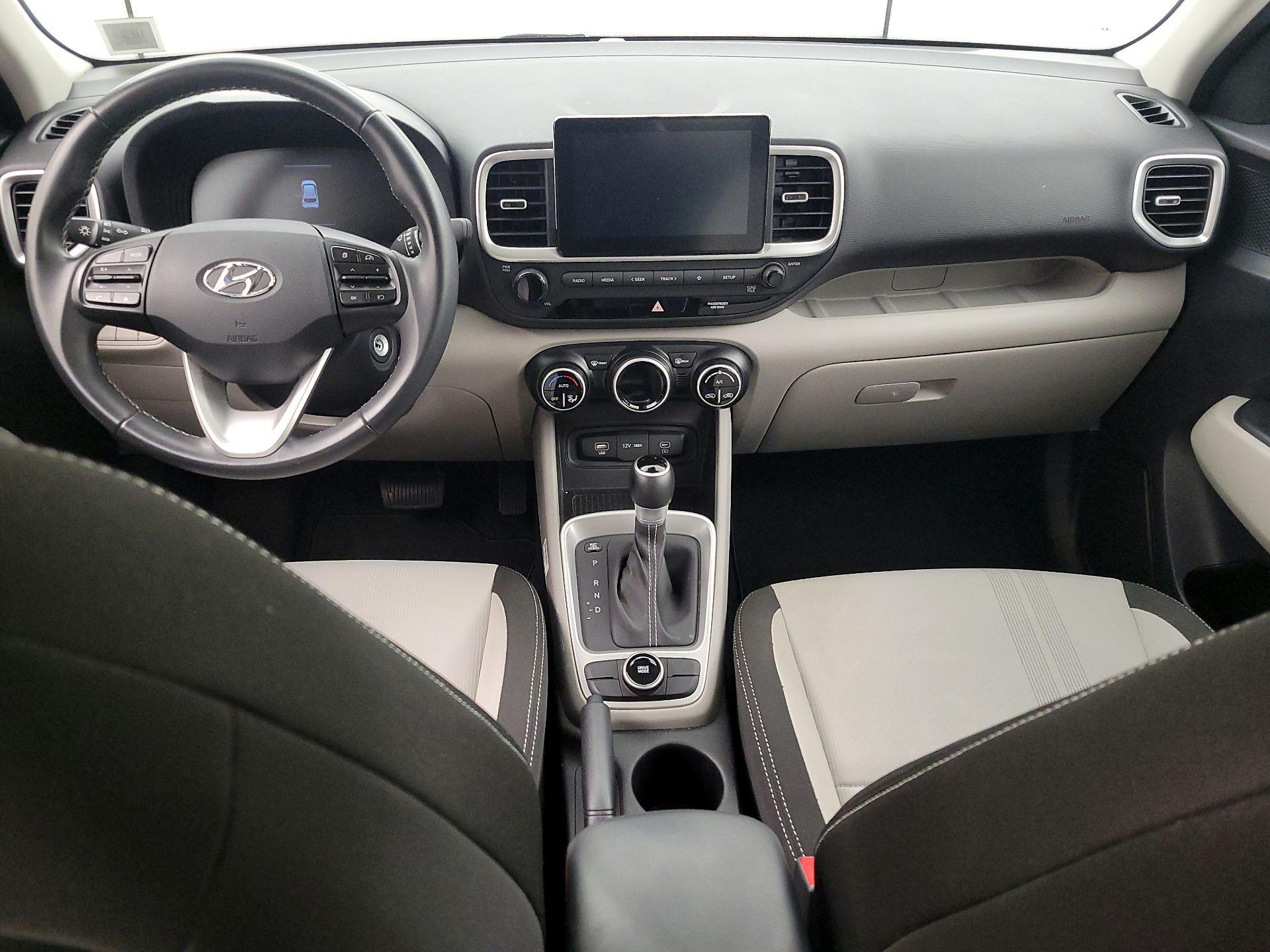 Thumbnail: 2023 Hyundai Venue - 9