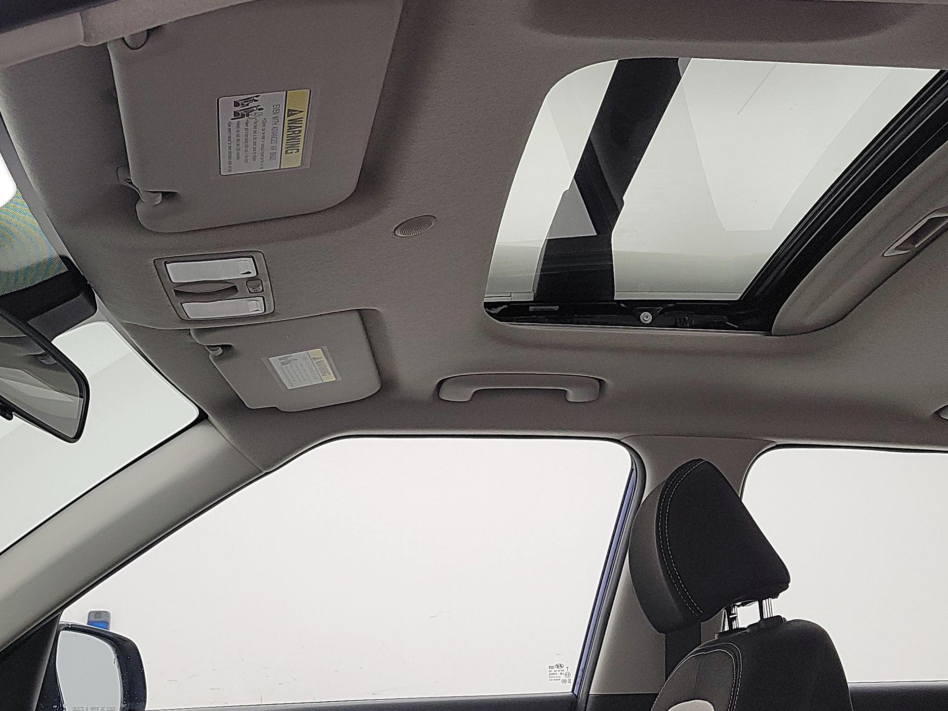 Thumbnail: 2023 Hyundai Venue - 19