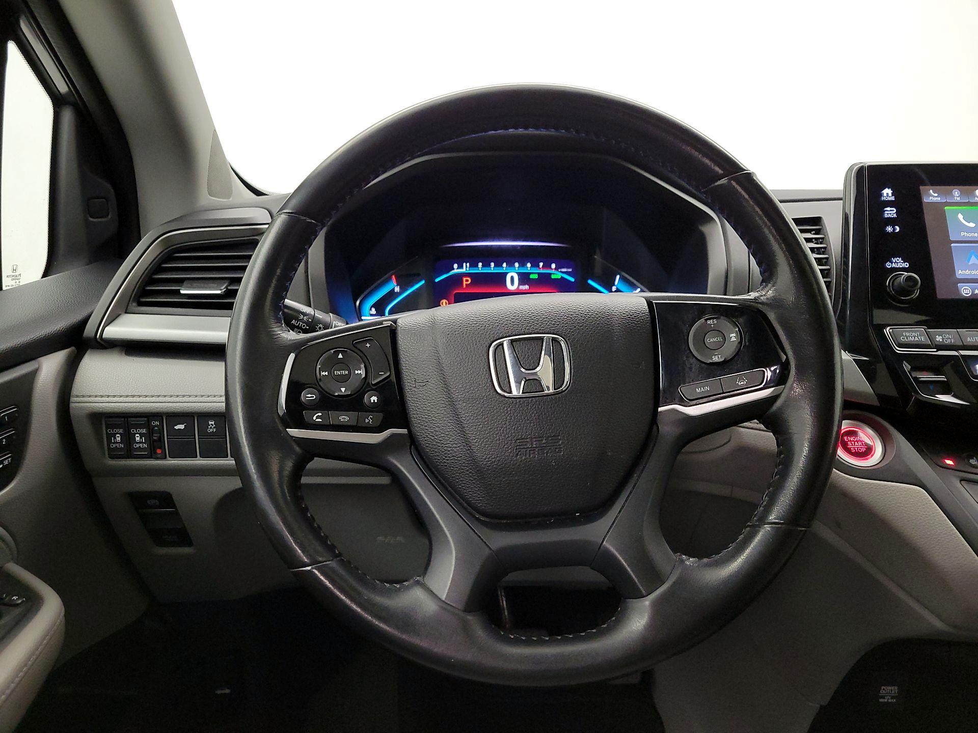 Thumbnail: 2018 Honda Odyssey - 10