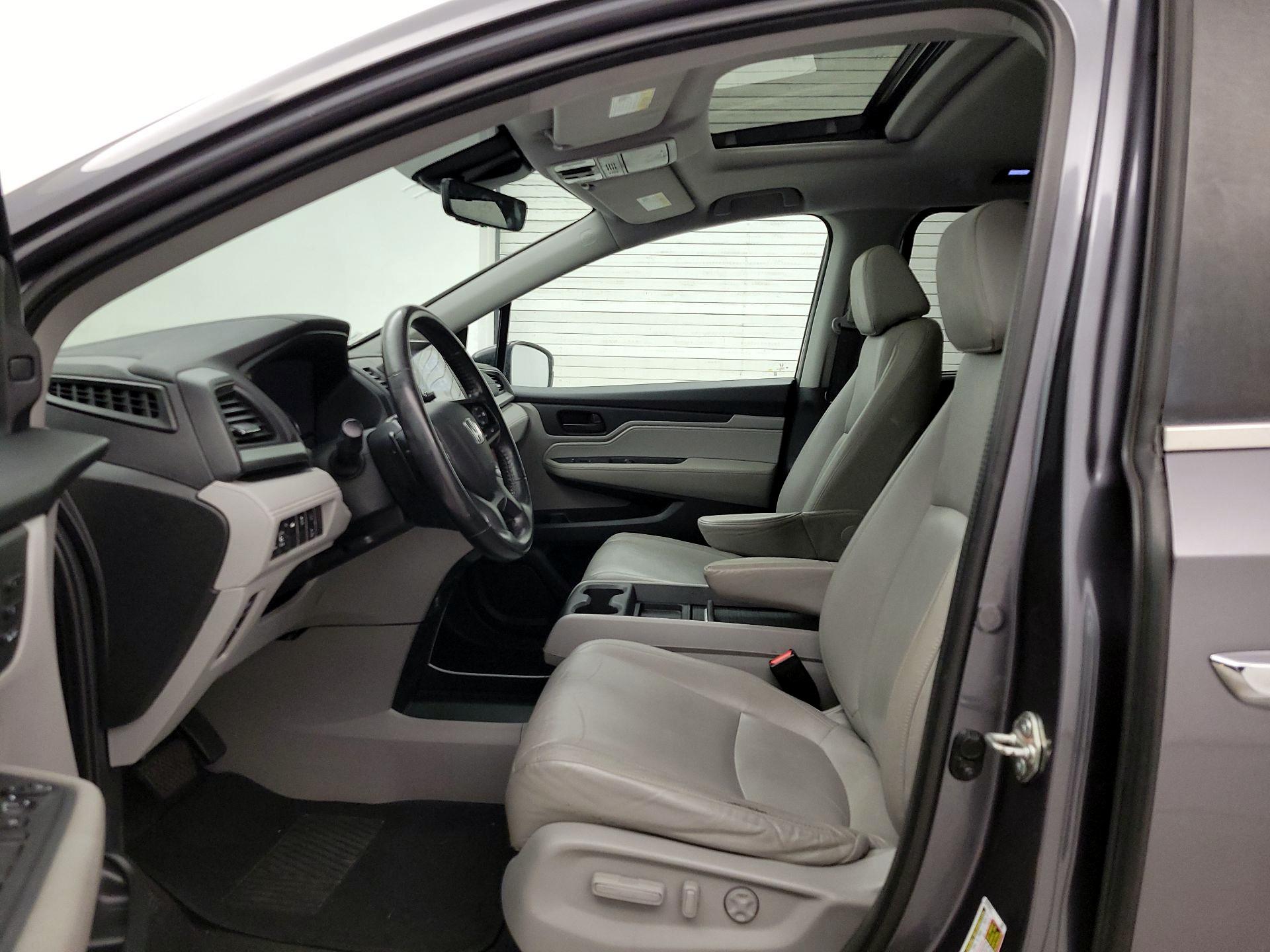 Thumbnail: 2018 Honda Odyssey - 11