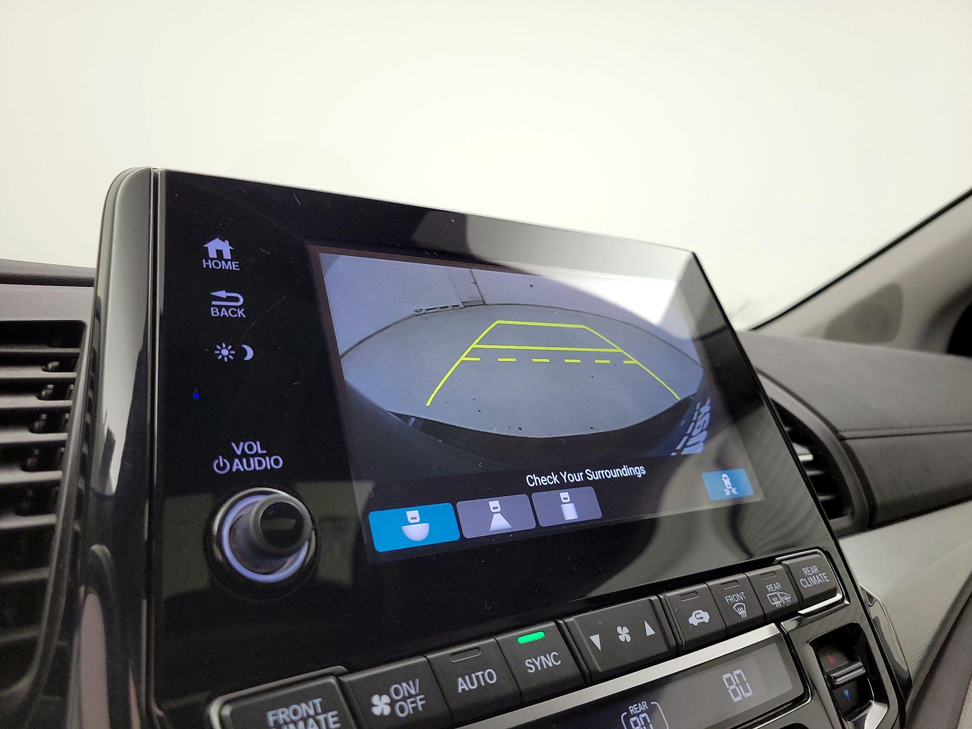 Thumbnail: 2018 Honda Odyssey - 14