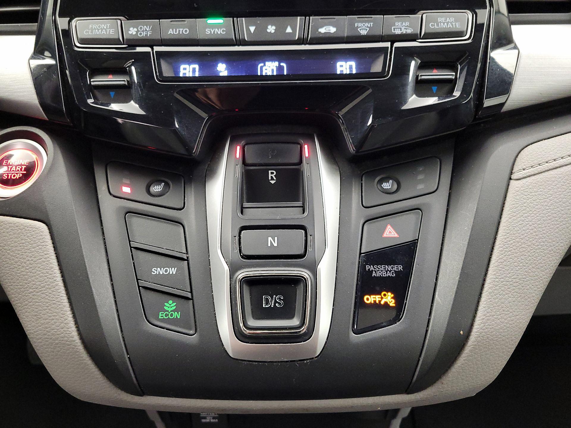 Thumbnail: 2018 Honda Odyssey - 17