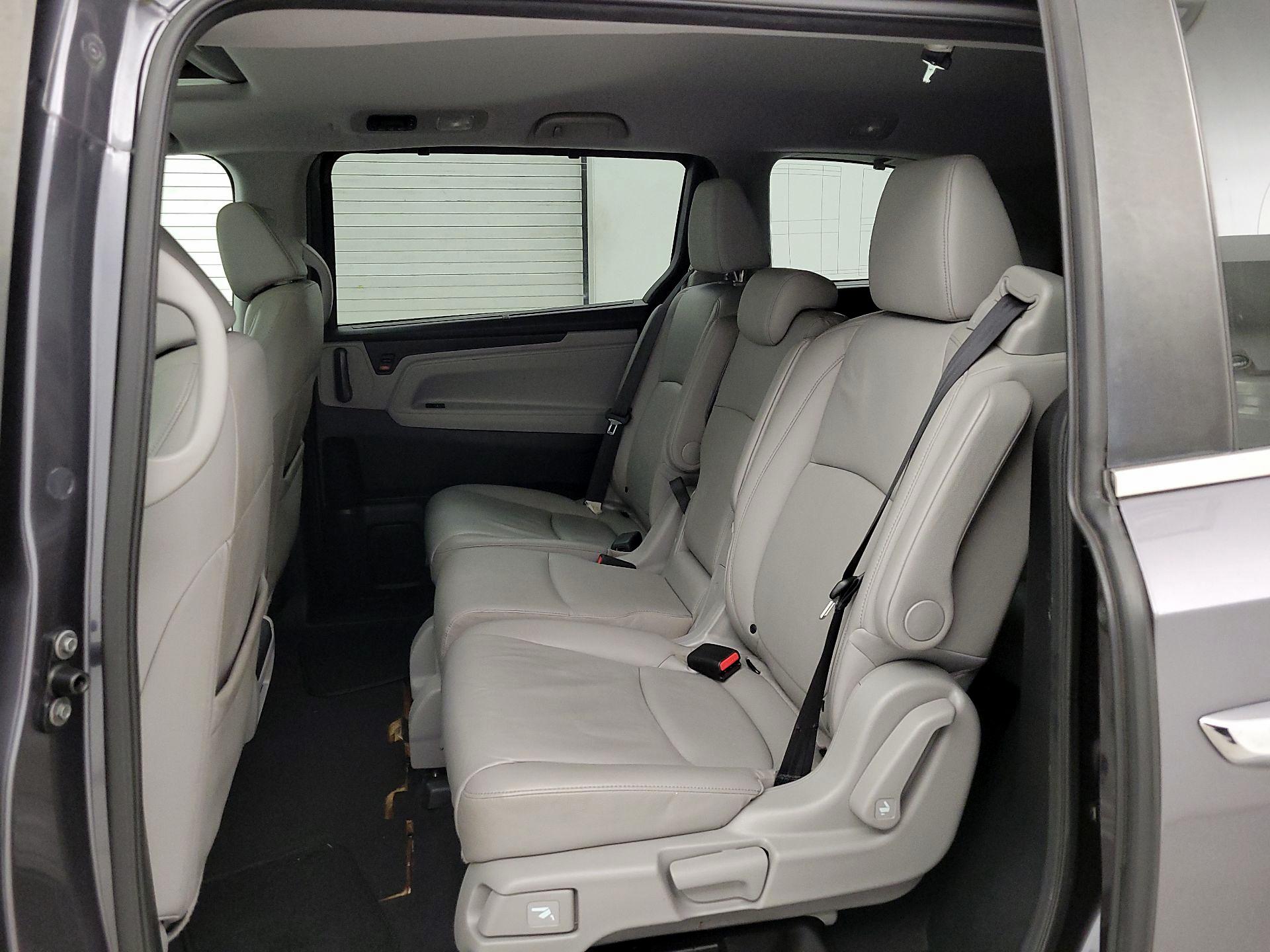 Thumbnail: 2018 Honda Odyssey - 19