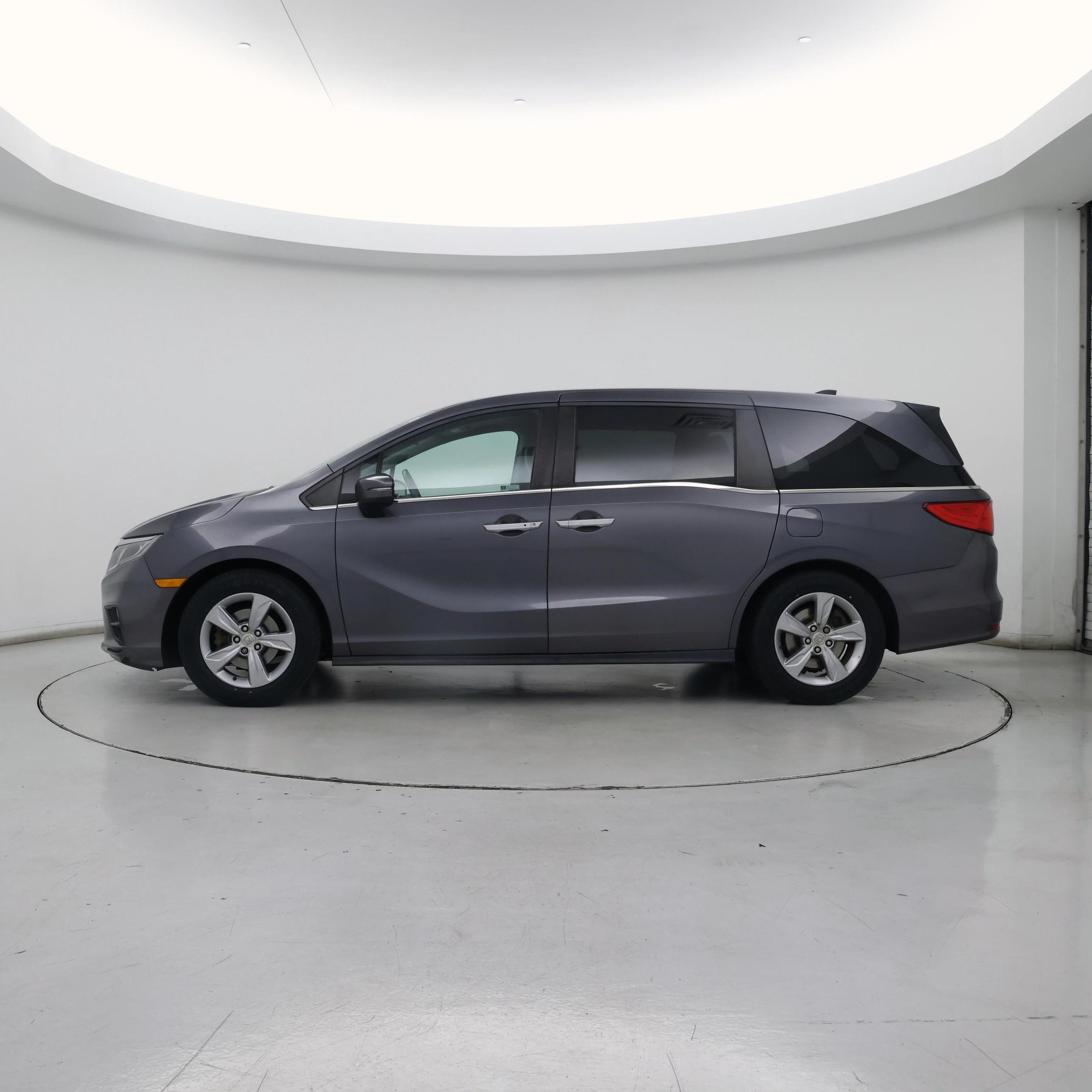 Thumbnail: 2018 Honda Odyssey - 3