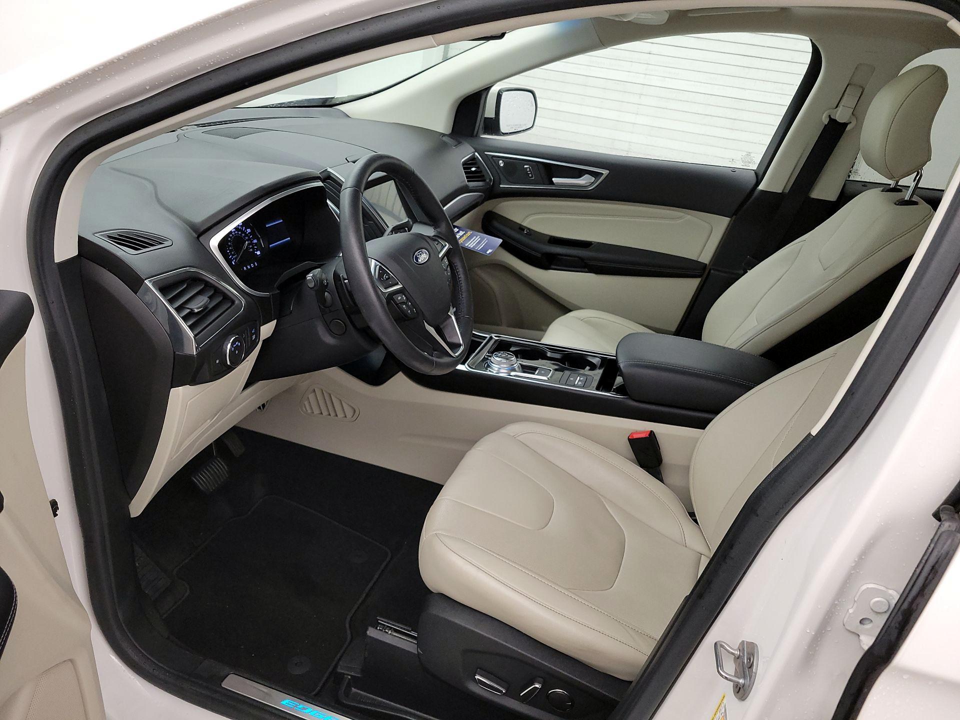 Thumbnail: 2019 Ford Edge - 11