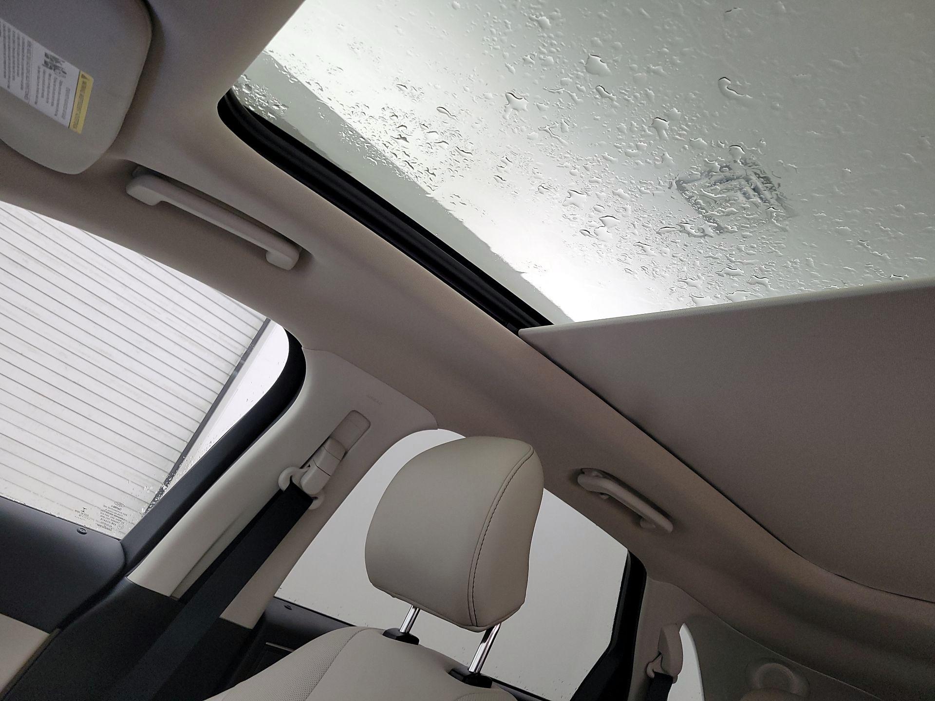 Thumbnail: 2019 Ford Edge - 19