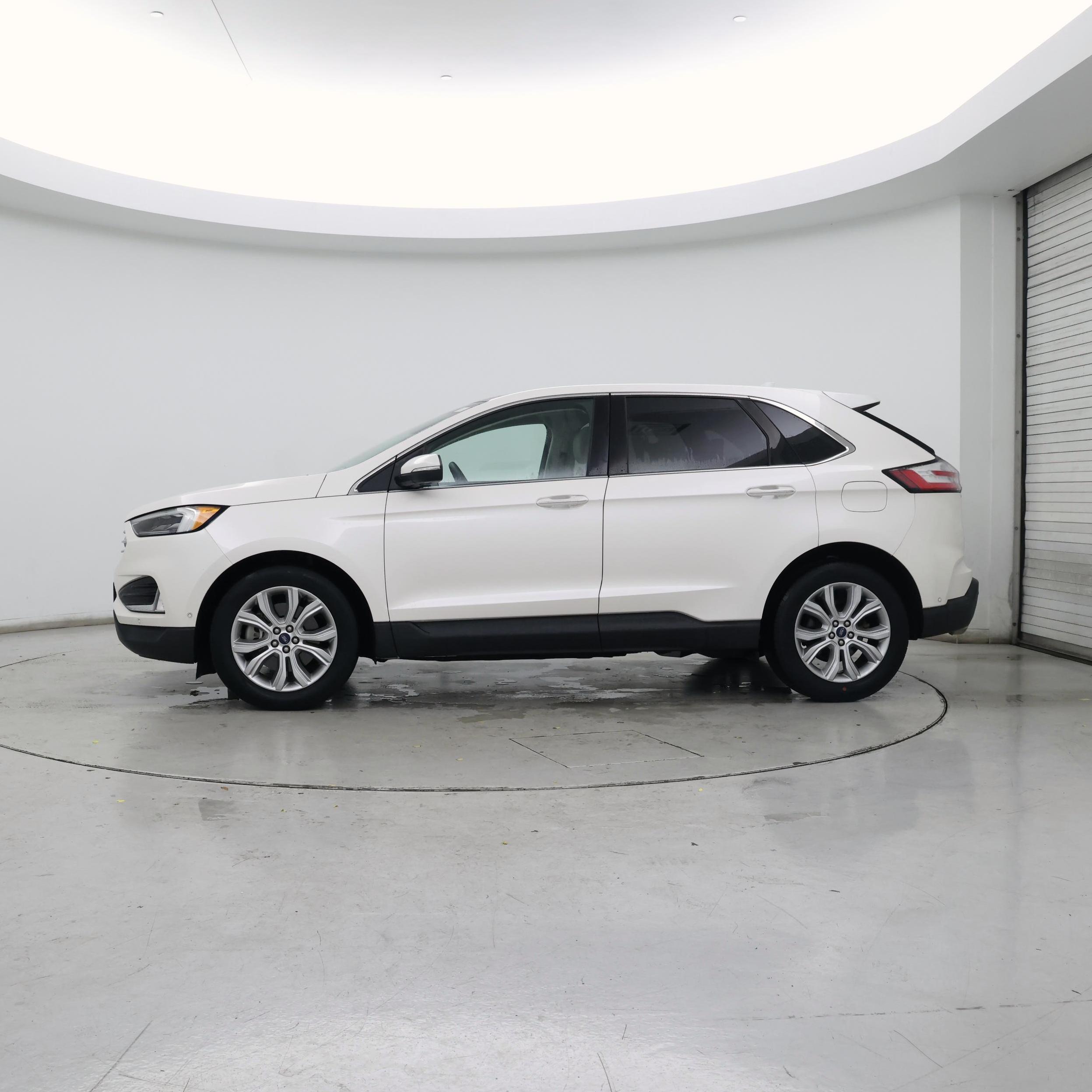 Thumbnail: 2019 Ford Edge - 3