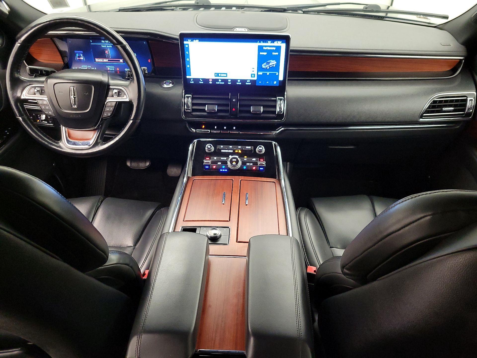 Thumbnail: 2022 Lincoln Navigator - 9