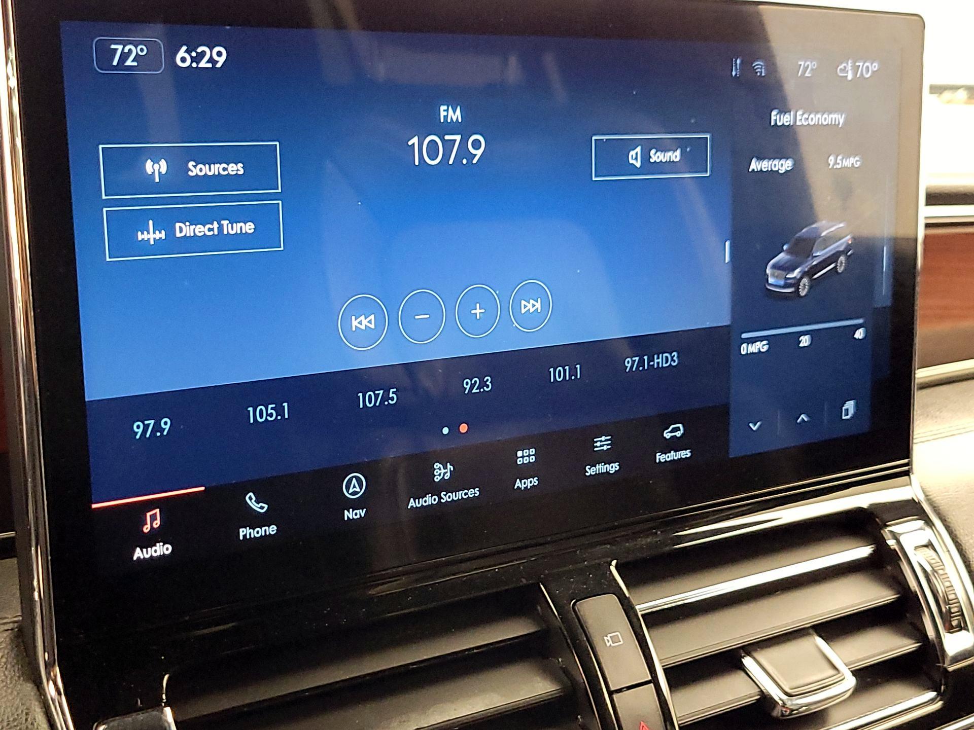 Thumbnail: 2022 Lincoln Navigator - 16