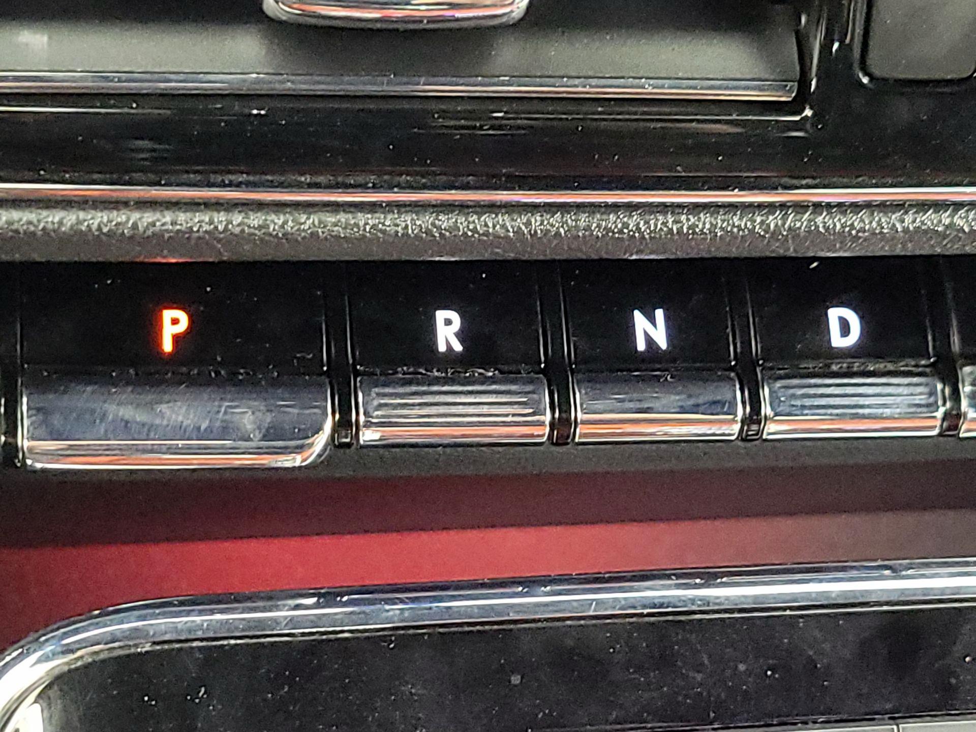 Thumbnail: 2022 Lincoln Navigator - 18