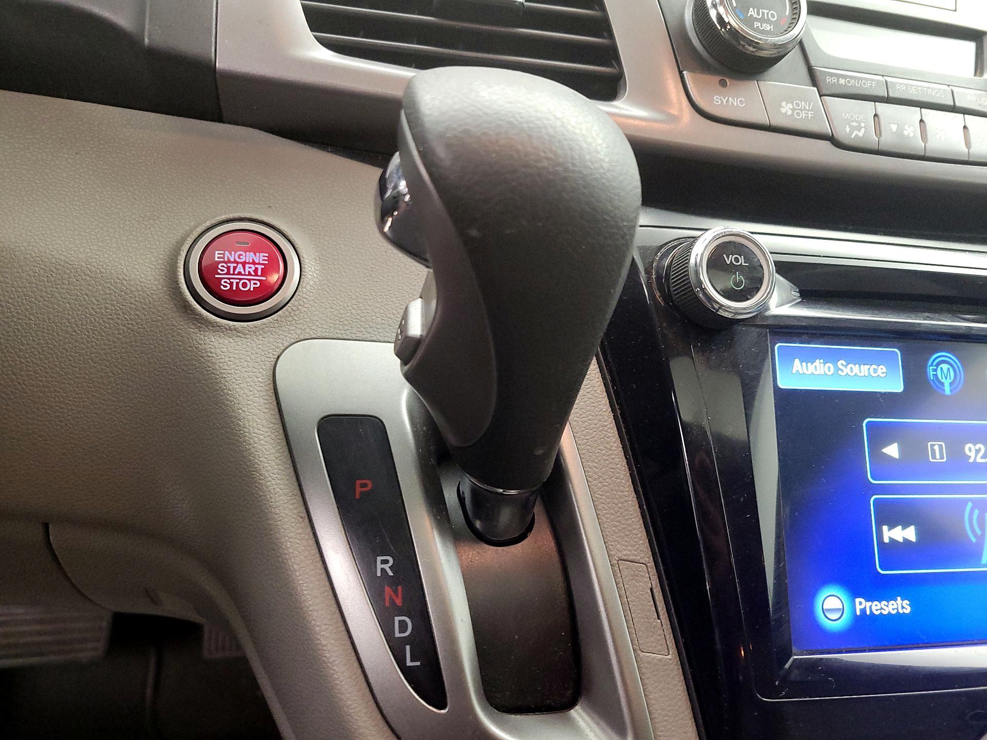 Thumbnail: 2015 Honda Odyssey - 17