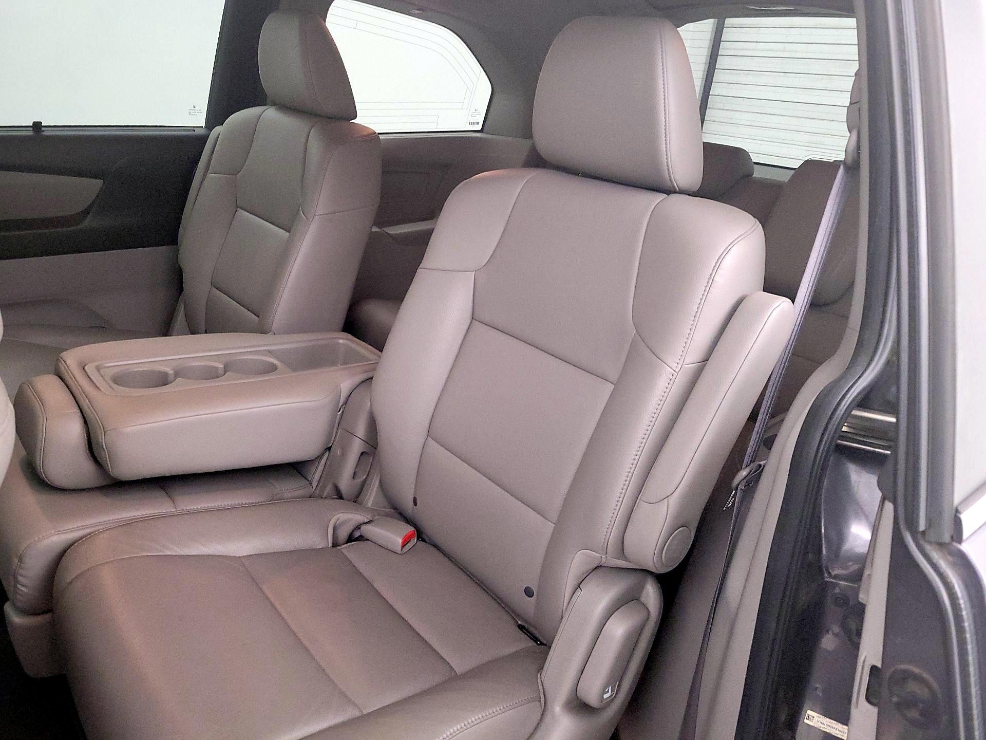 Thumbnail: 2015 Honda Odyssey - 19