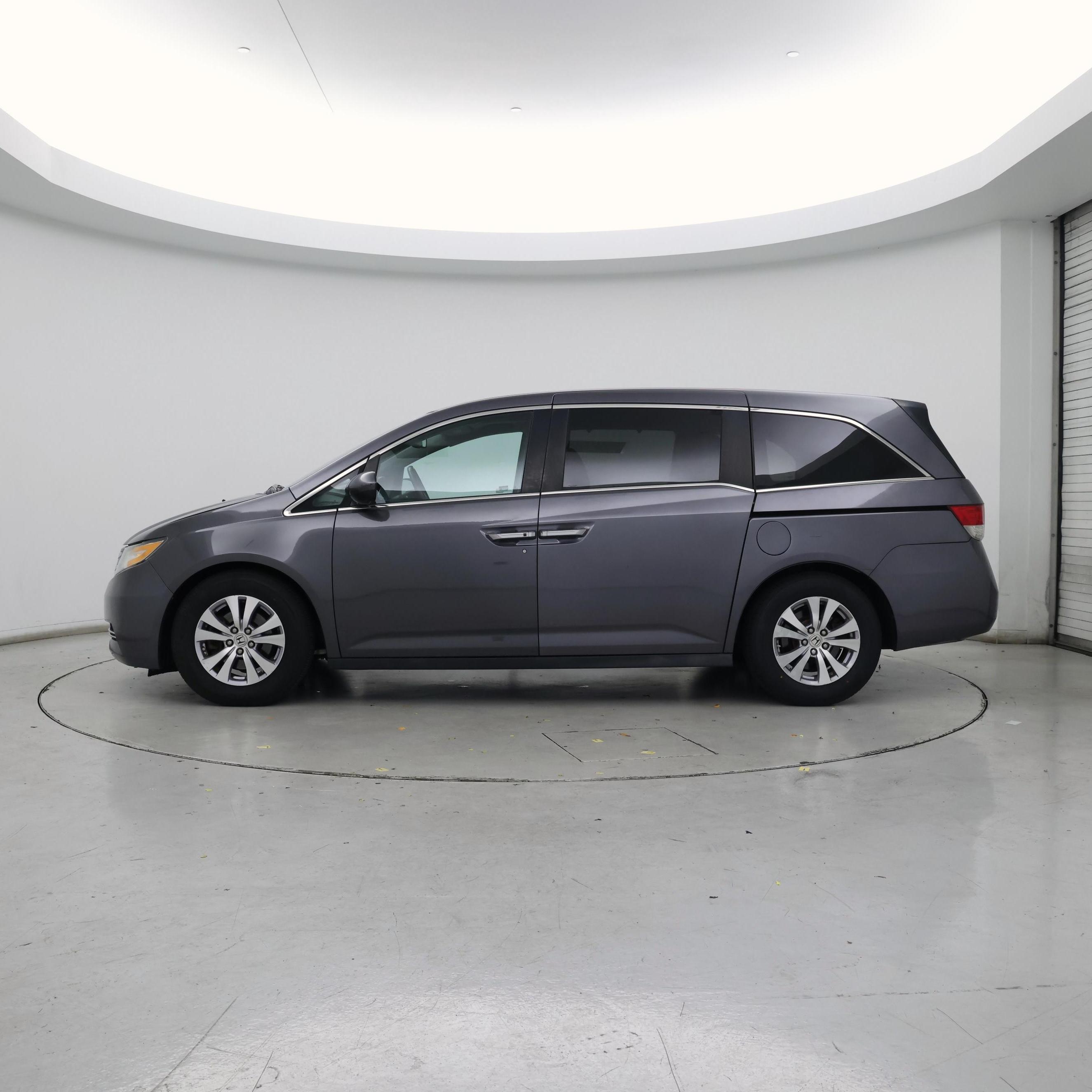 Thumbnail: 2015 Honda Odyssey - 3