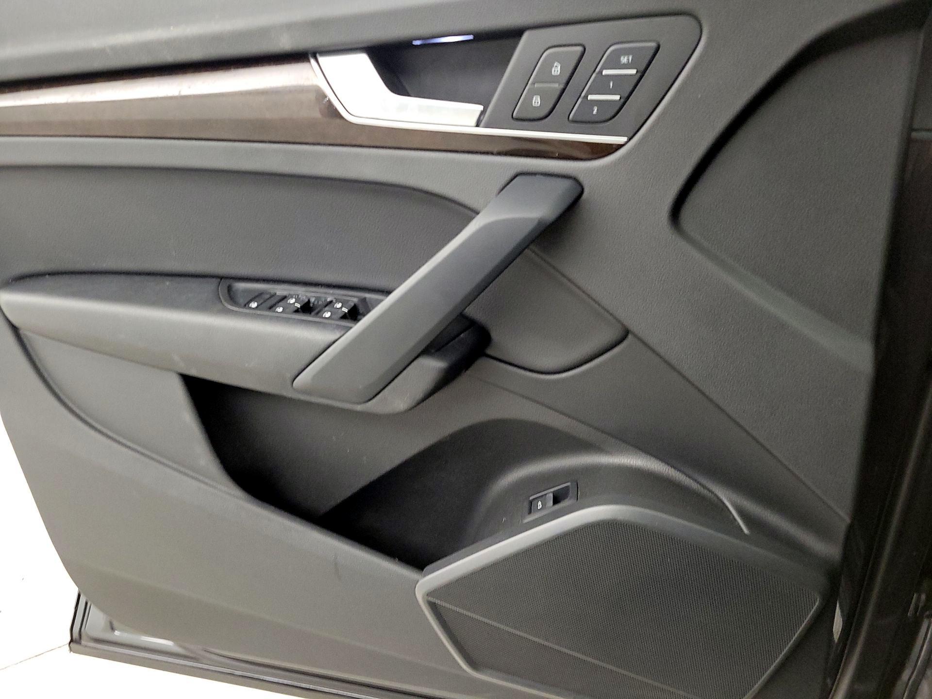 Thumbnail: 2018 Audi Q5 - 12