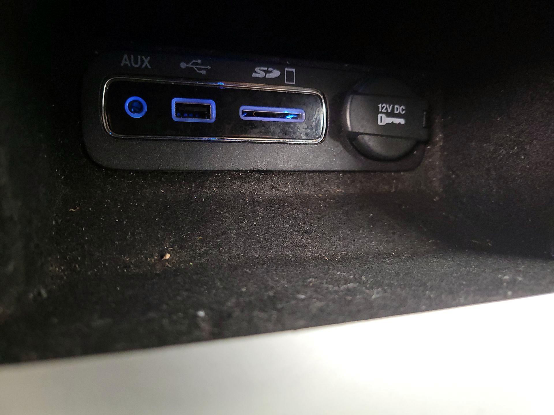 Thumbnail: 2015 Jeep Grand Cherokee - 18