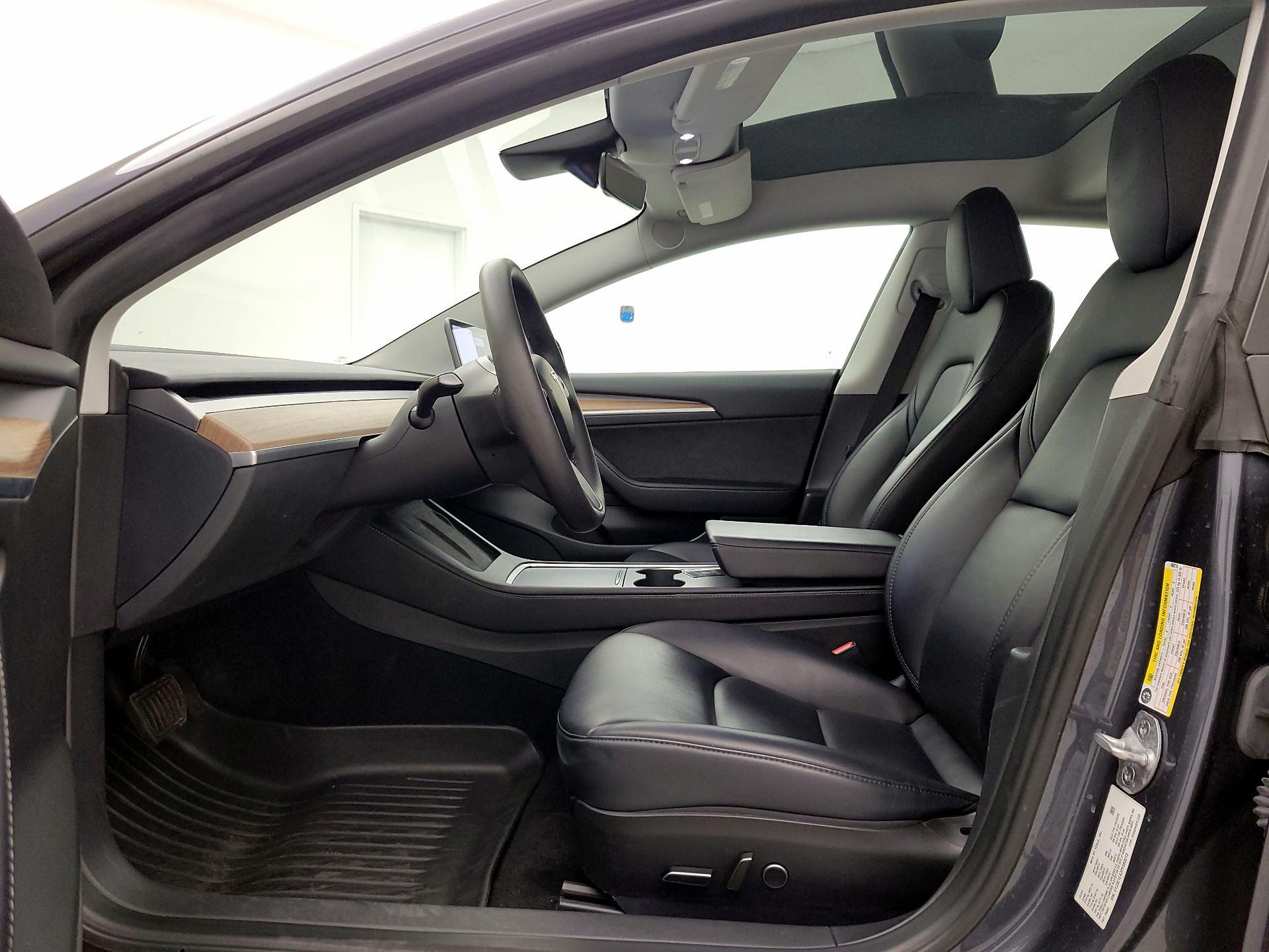 Thumbnail: 2023 Tesla Model 3 - 11