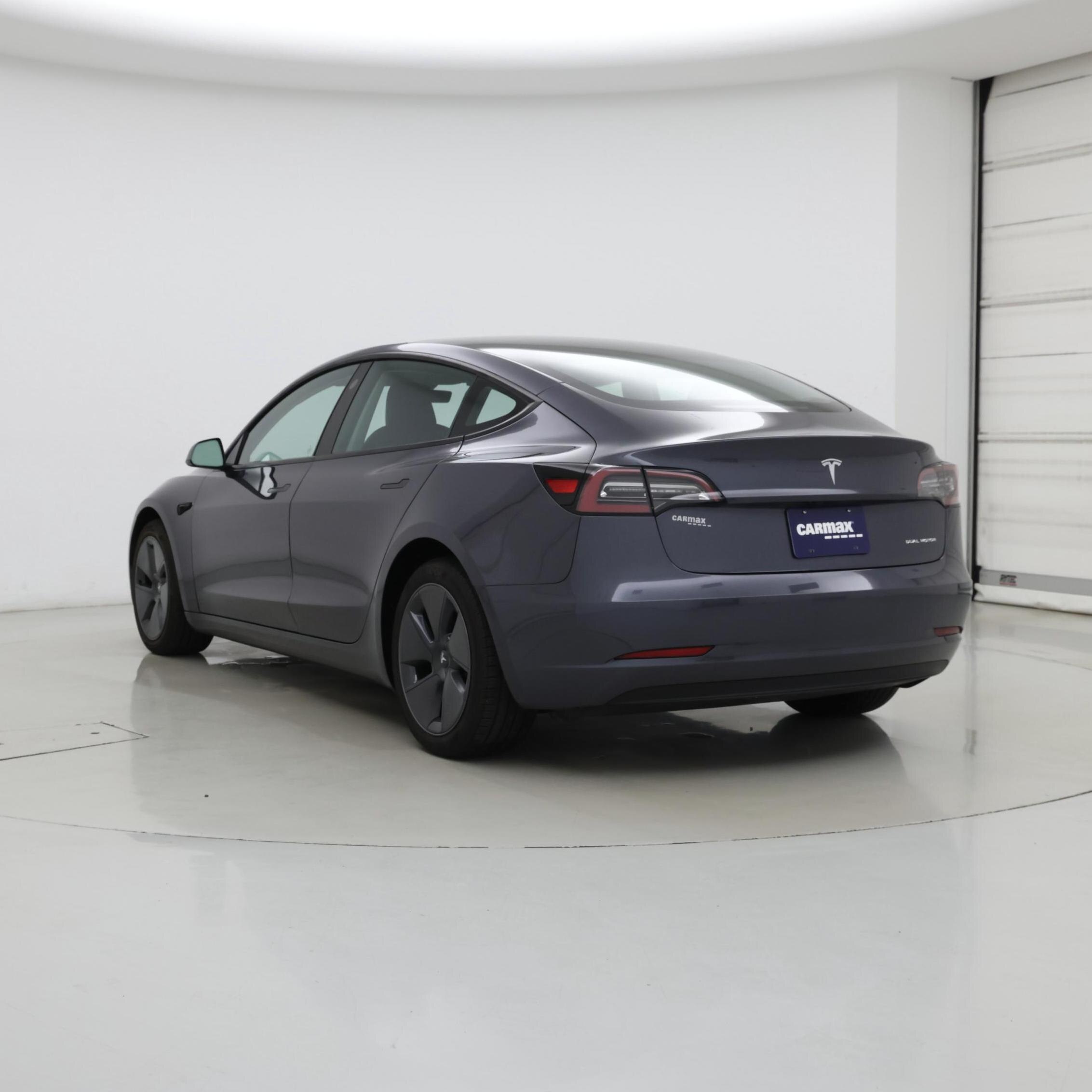 Thumbnail: 2023 Tesla Model 3 - 2