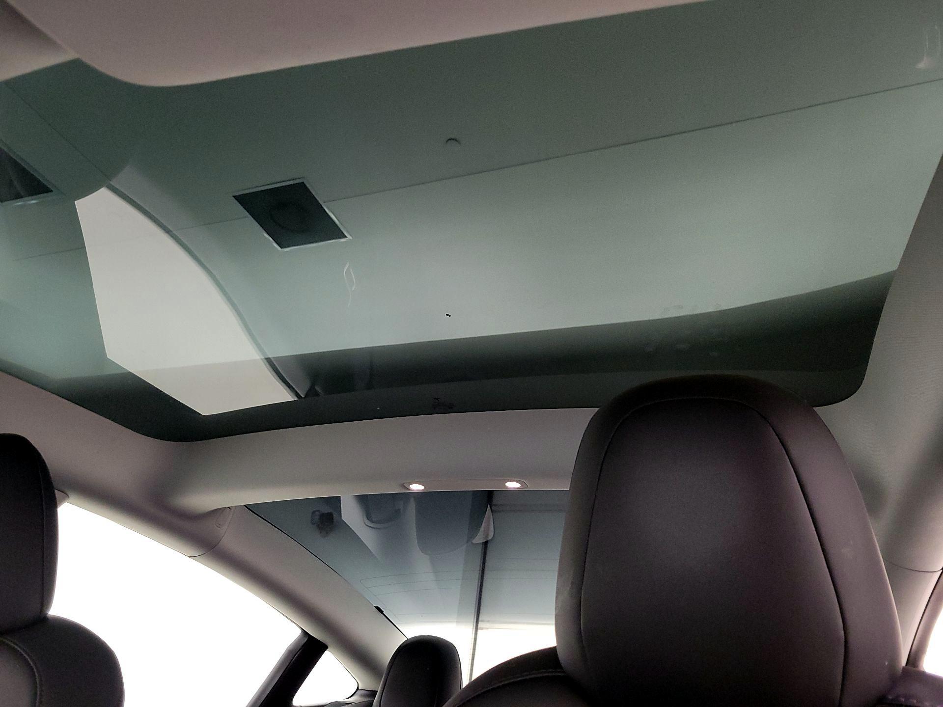 Thumbnail: 2023 Tesla Model 3 - 19