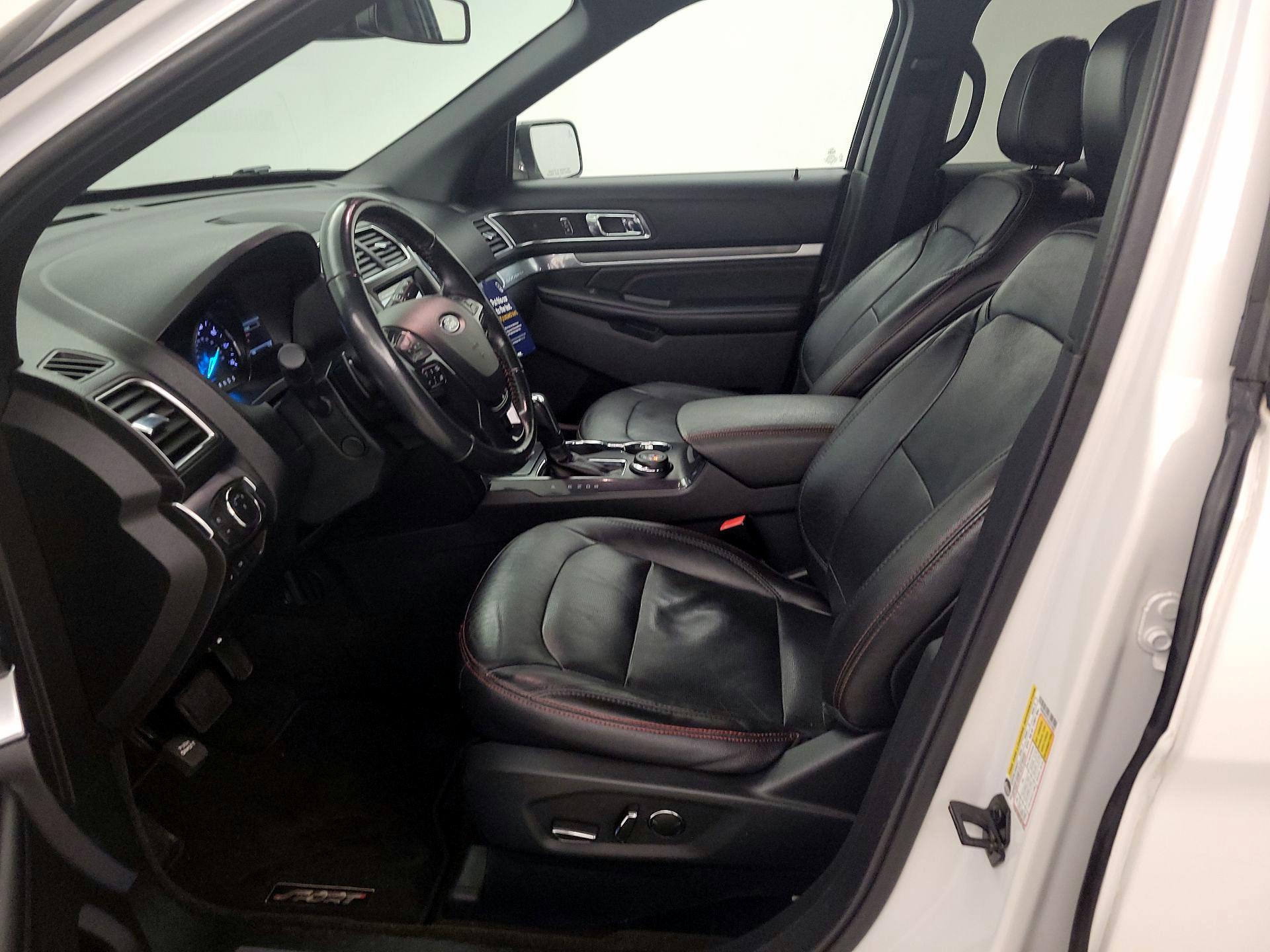 Thumbnail: 2018 Ford Explorer - 11