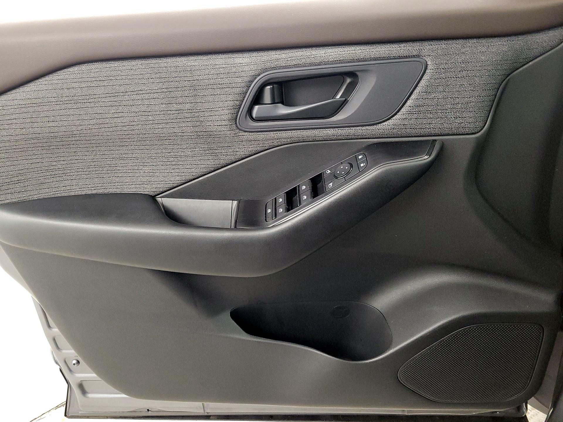 Thumbnail: 2023 Nissan Rogue - 12