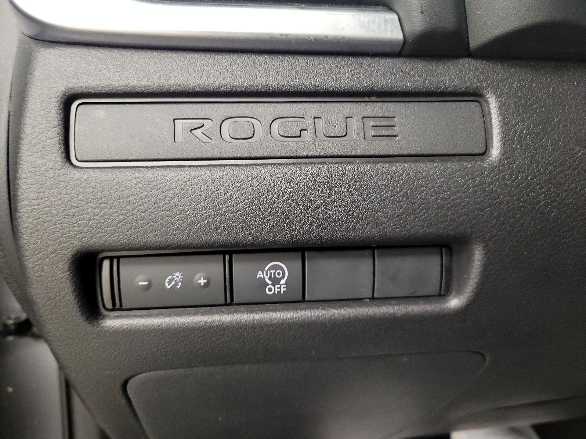 Thumbnail: 2023 Nissan Rogue - 13