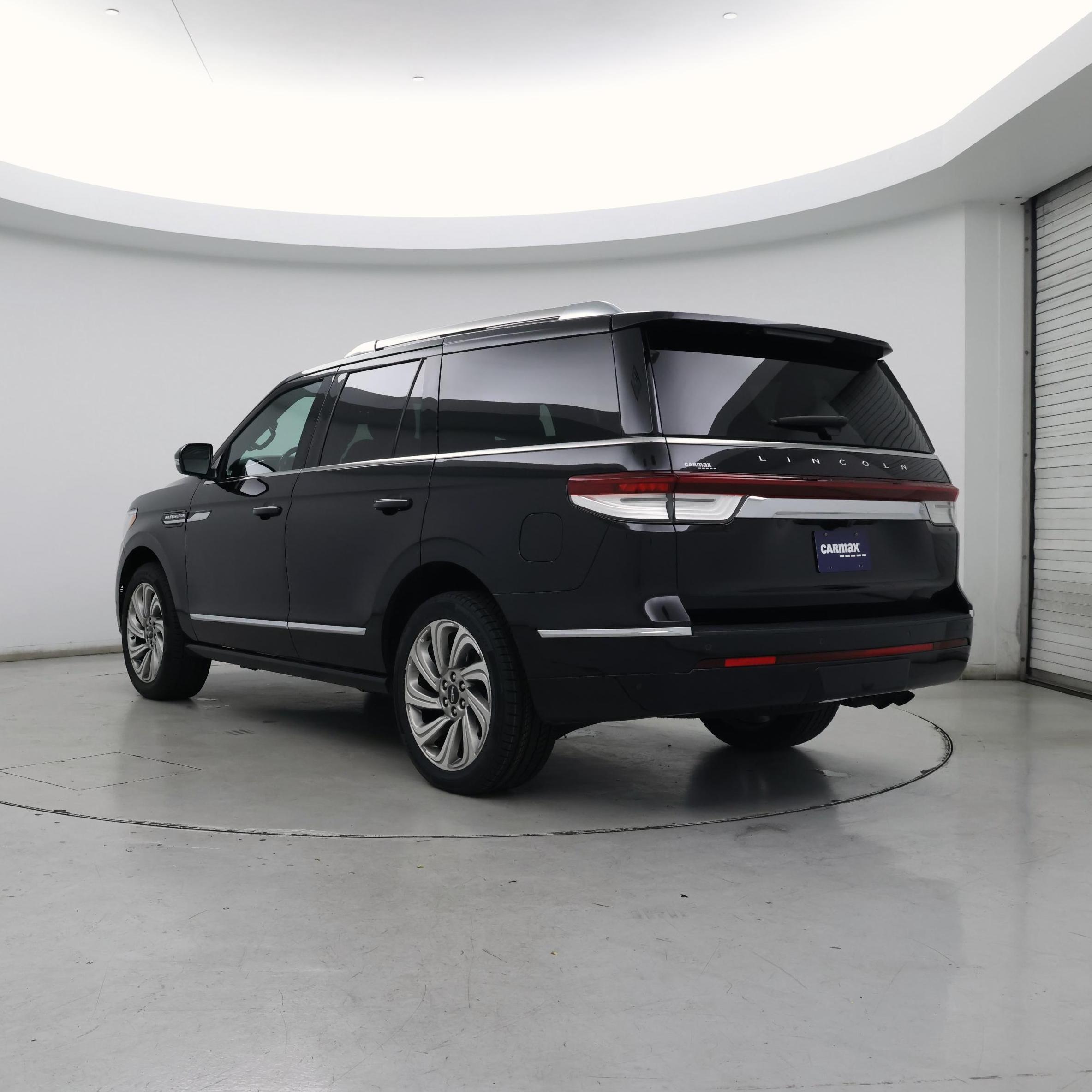 Thumbnail: 2022 Lincoln Navigator - 2