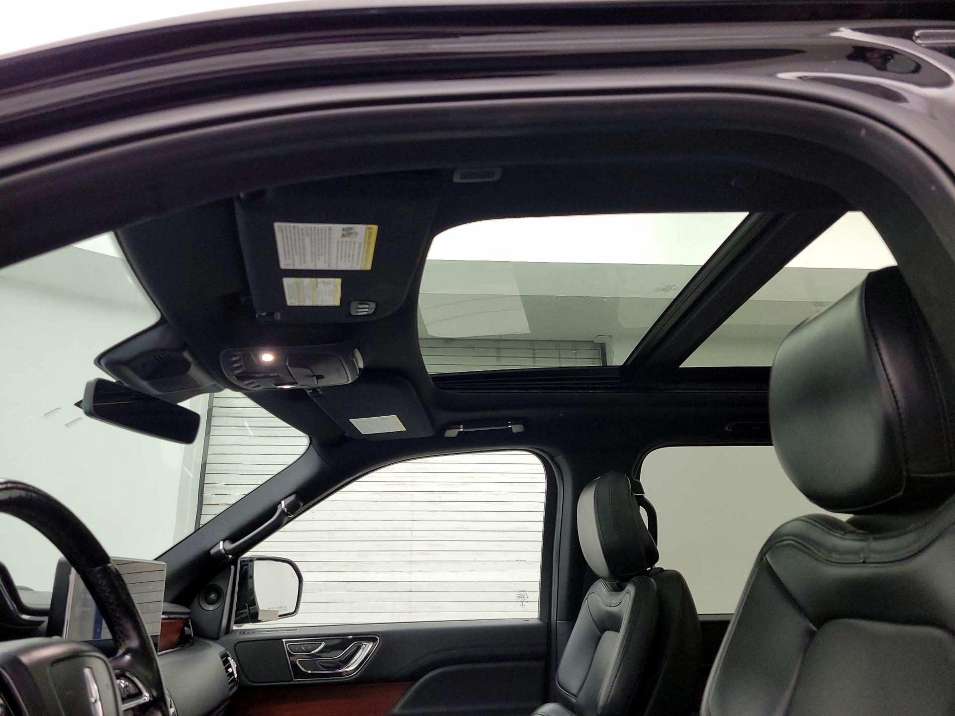 Thumbnail: 2022 Lincoln Navigator - 20