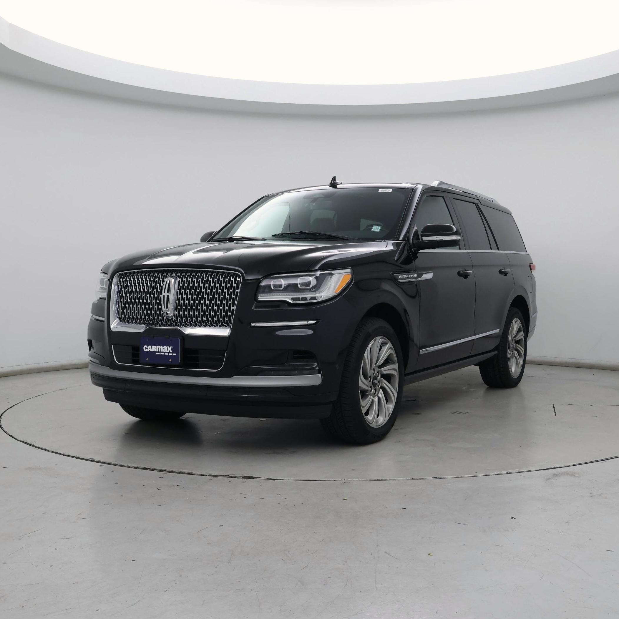 Thumbnail: 2022 Lincoln Navigator - 4