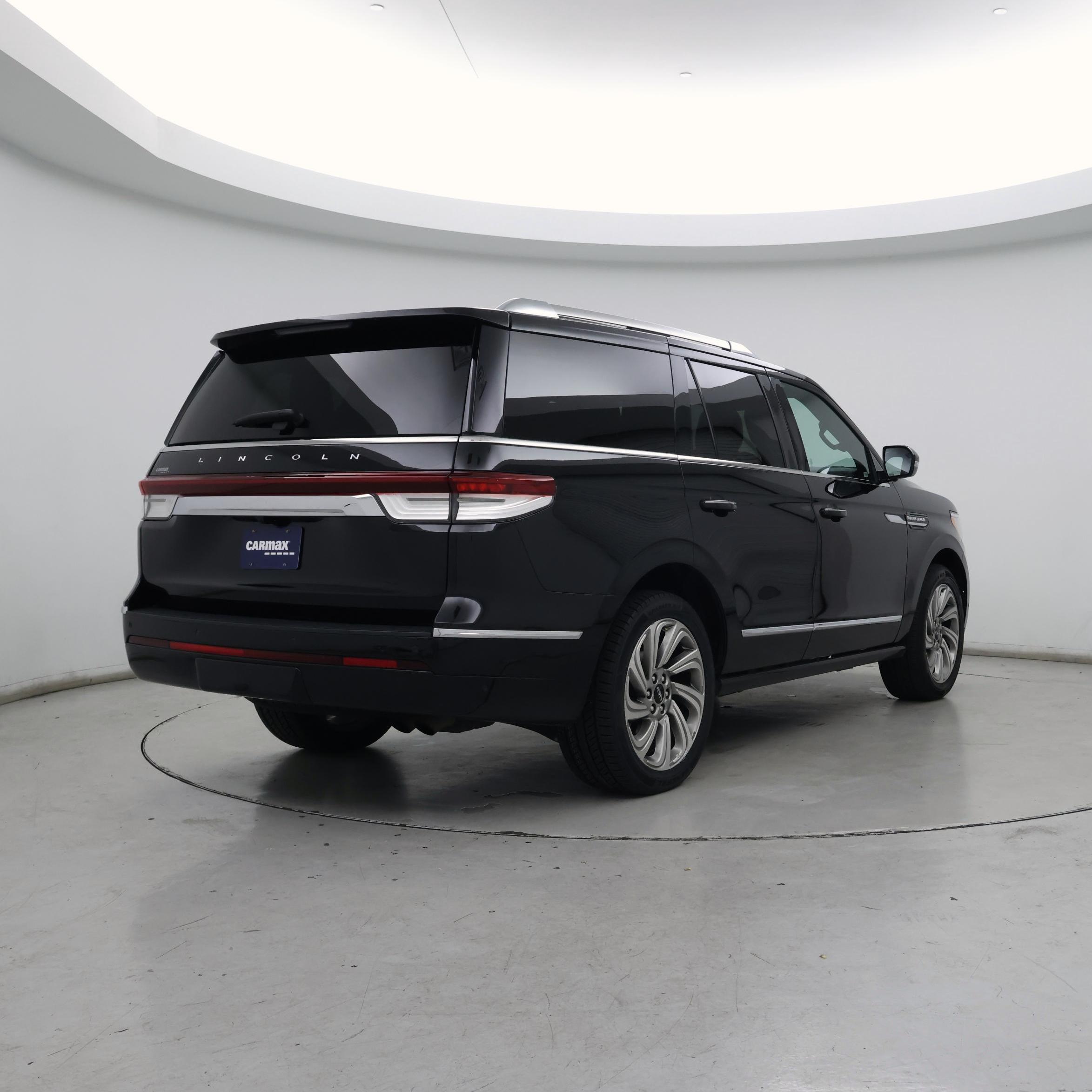 Thumbnail: 2022 Lincoln Navigator - 8