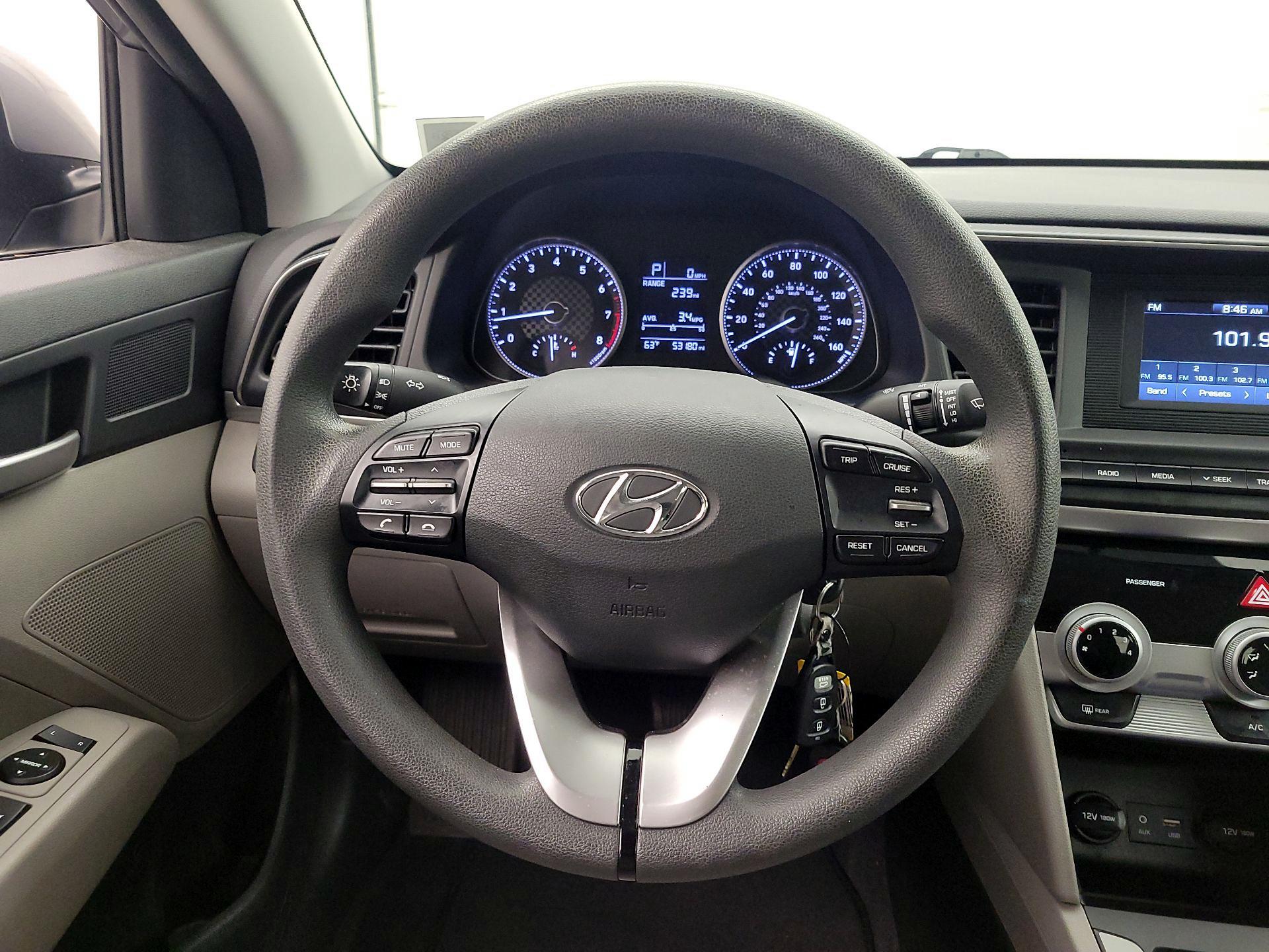 Thumbnail: 2019 Hyundai Elantra - 10