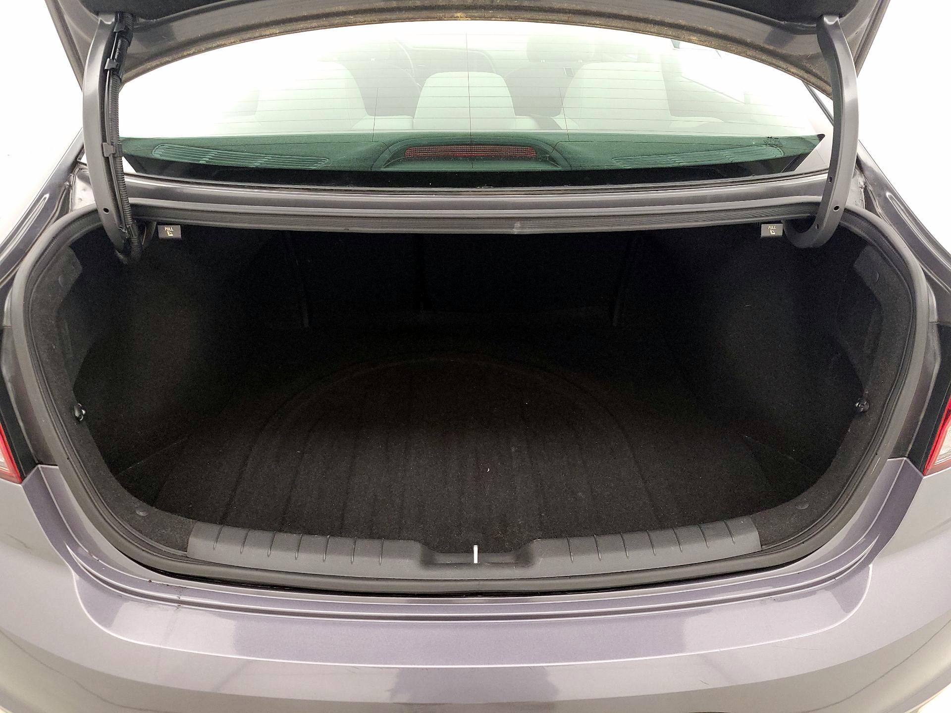 Thumbnail: 2019 Hyundai Elantra - 20