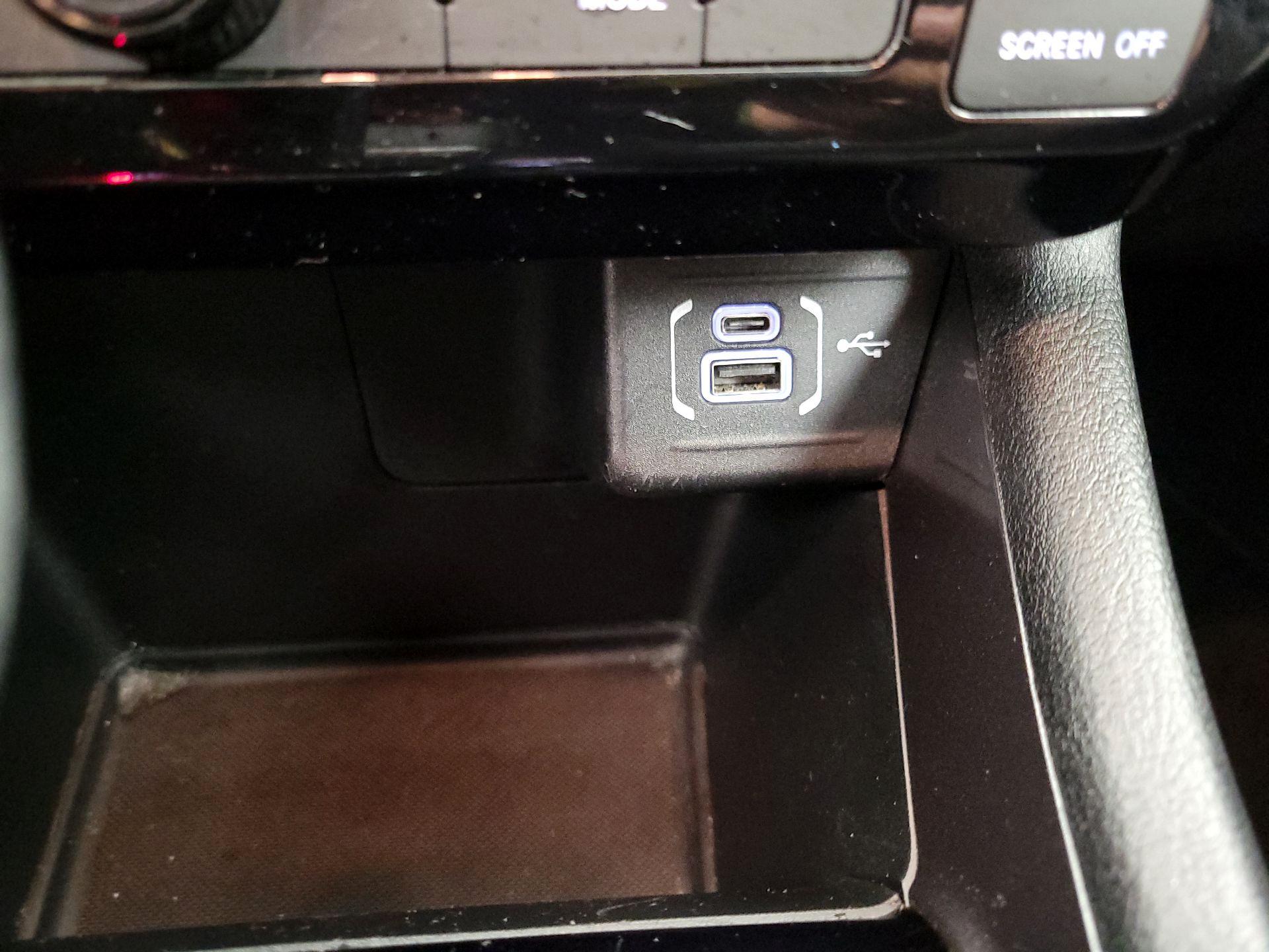 Thumbnail: 2023 Jeep Compass - 18