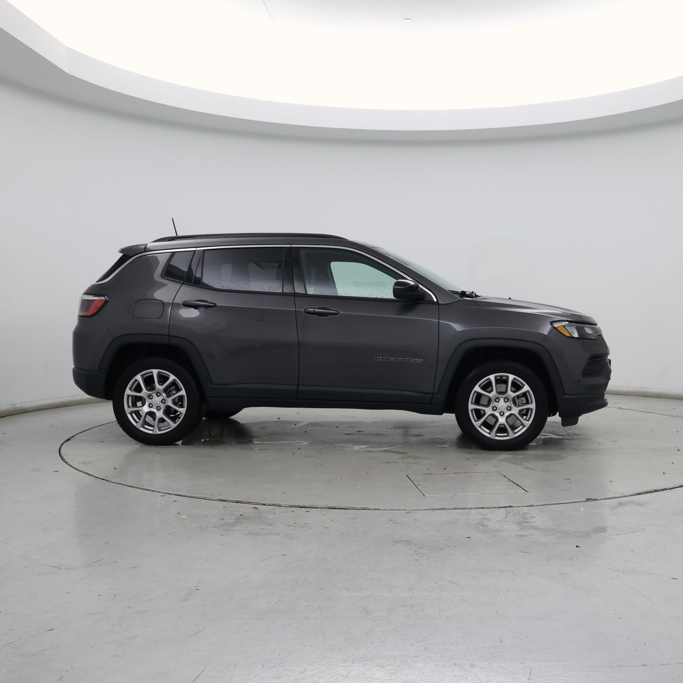 Thumbnail: 2023 Jeep Compass - 7