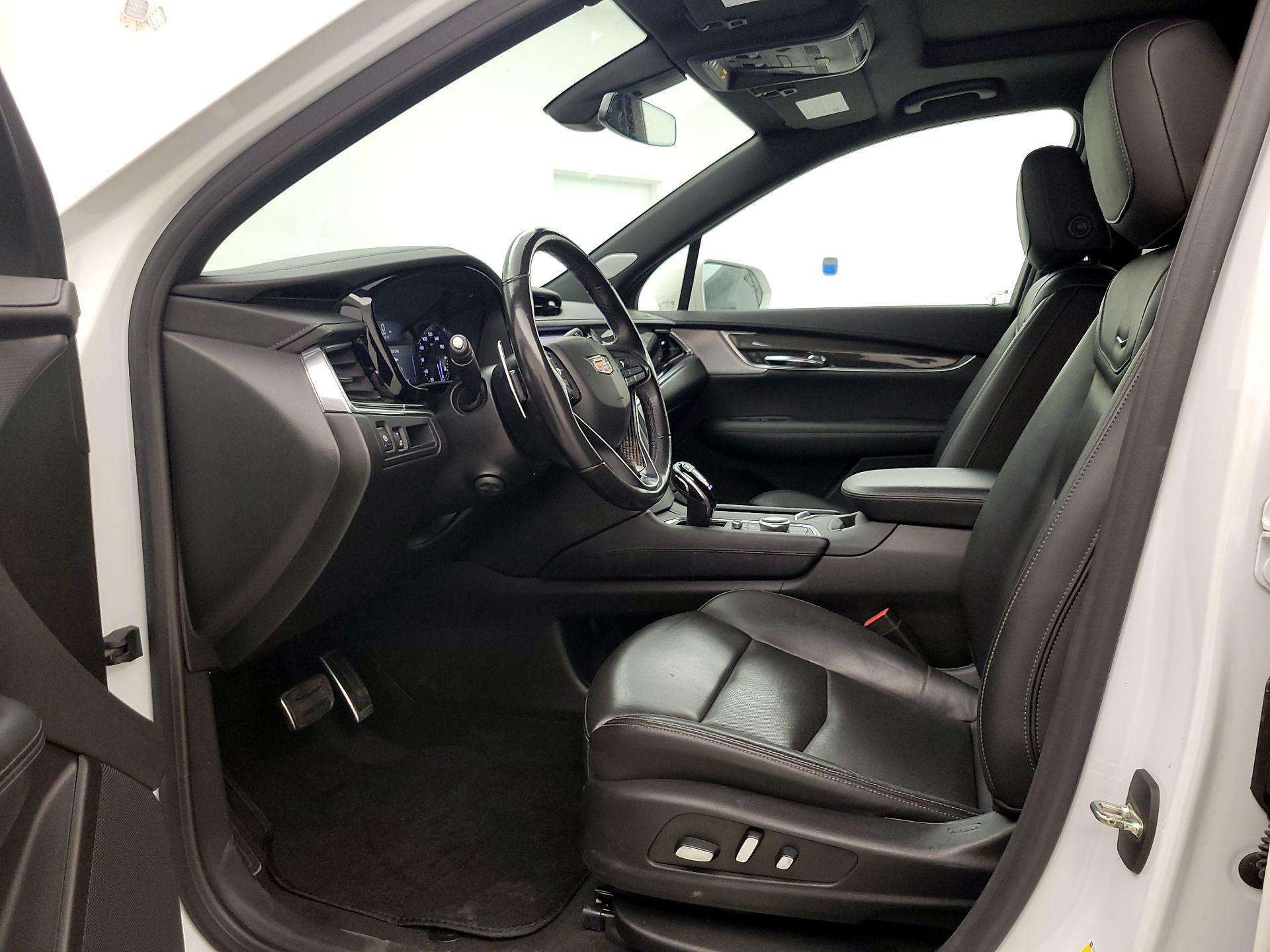 Thumbnail: 2020 Cadillac XT6 - 11