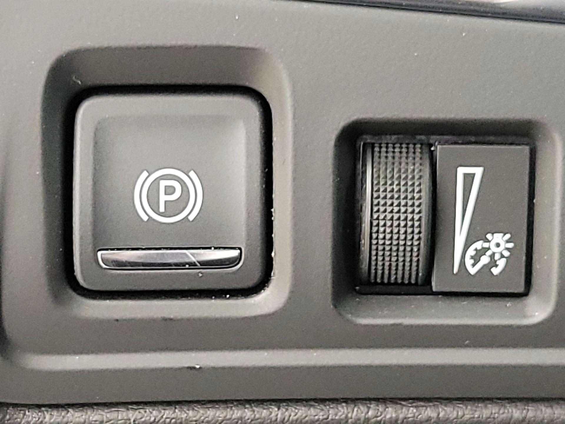 Thumbnail: 2020 Cadillac XT6 - 13