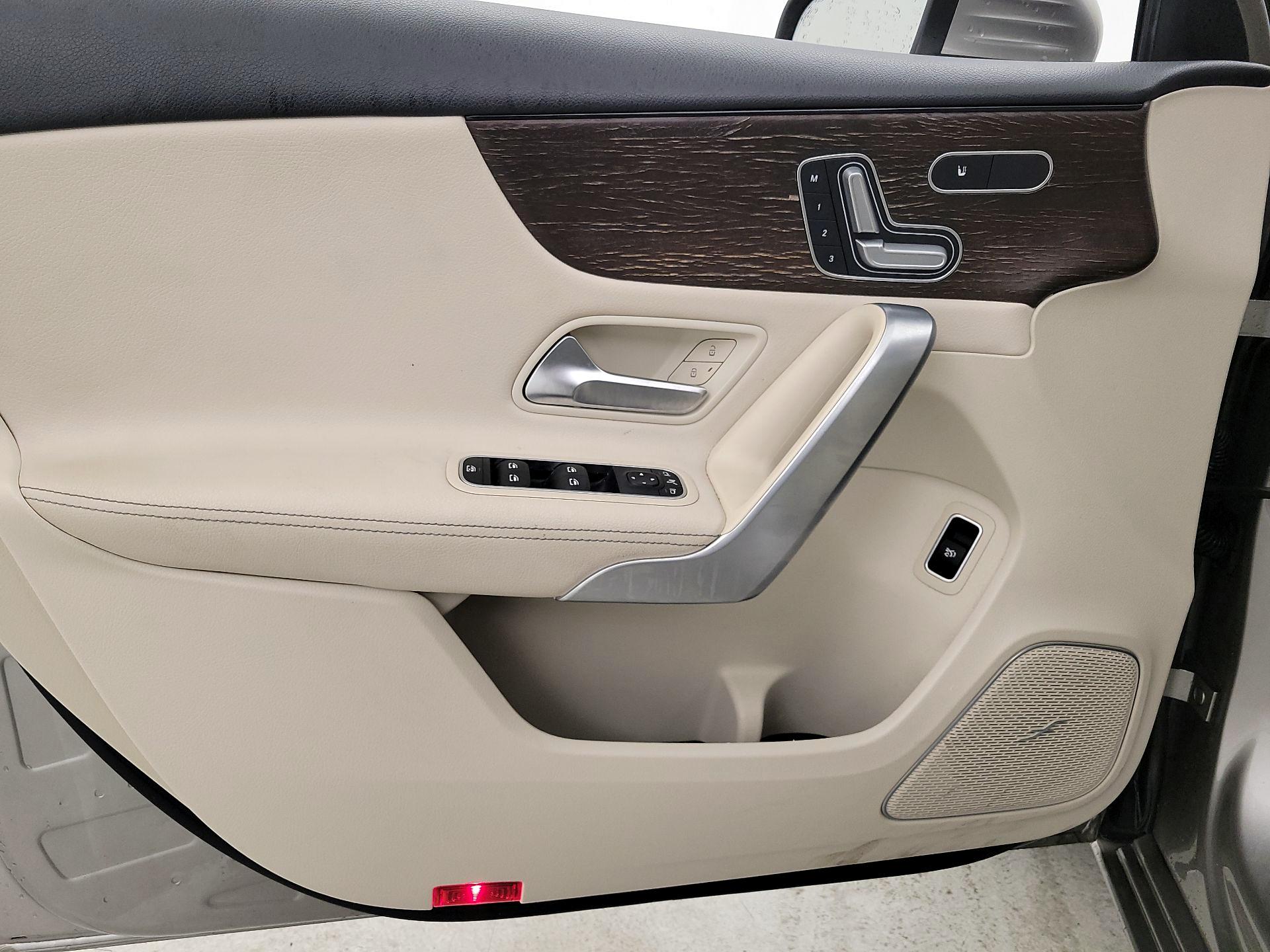 Thumbnail: 2019 Mercedes-Benz A-Class - 12