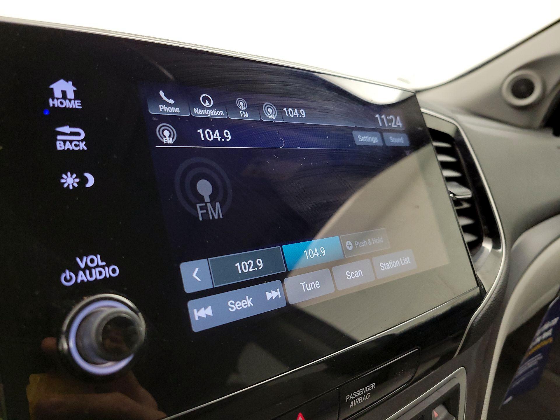 Thumbnail: 2019 Honda Pilot - 16