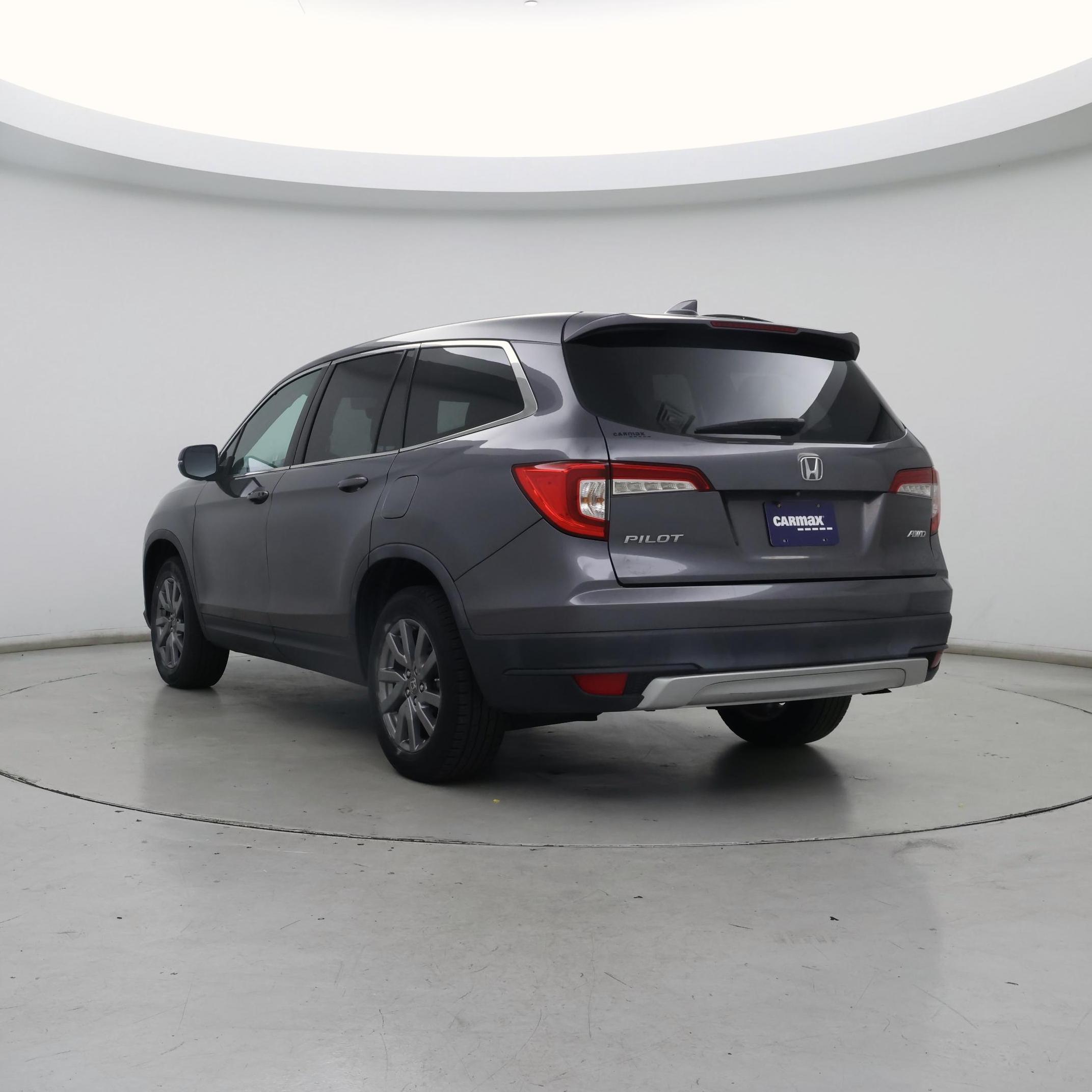 Thumbnail: 2019 Honda Pilot - 2