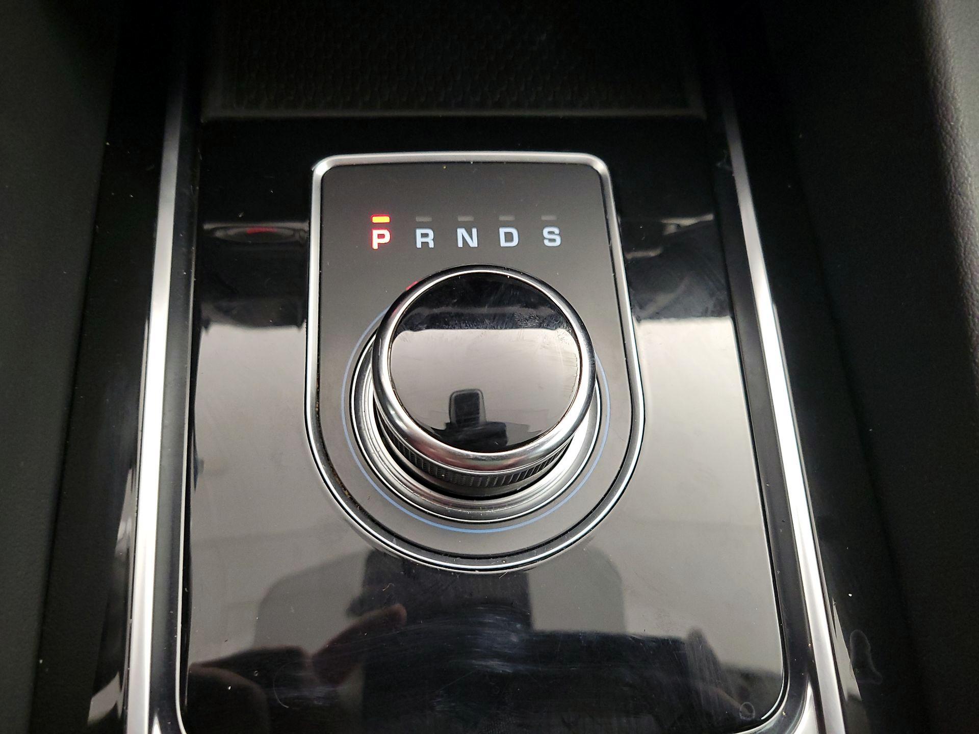 Thumbnail: 2020 Jaguar F-Pace - 17