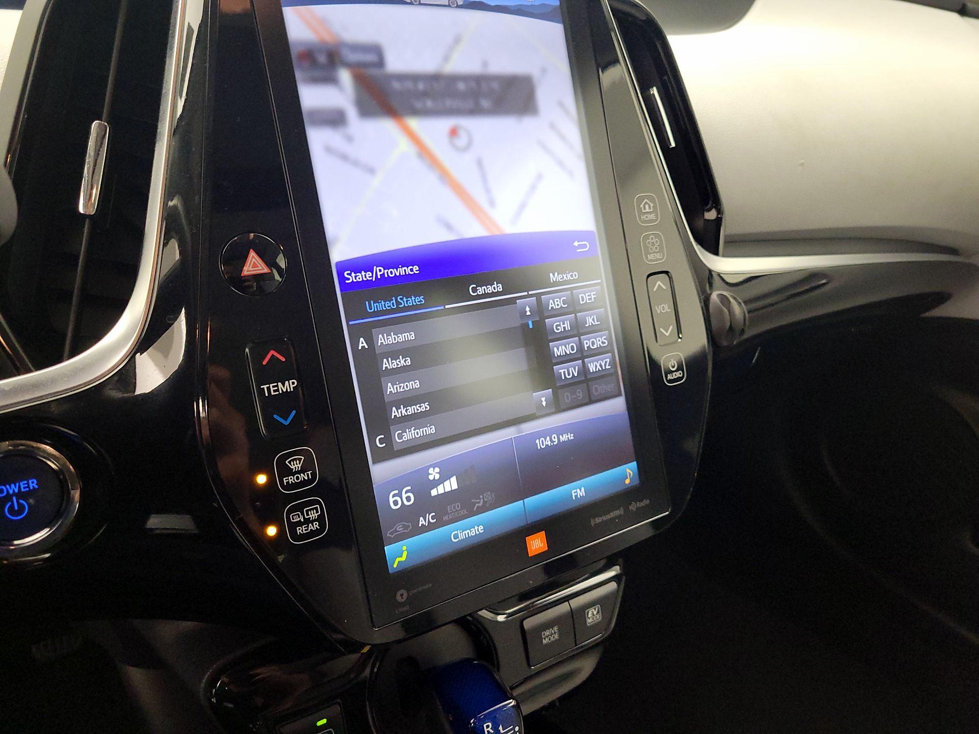 Thumbnail: 2021 Toyota Prius - 14