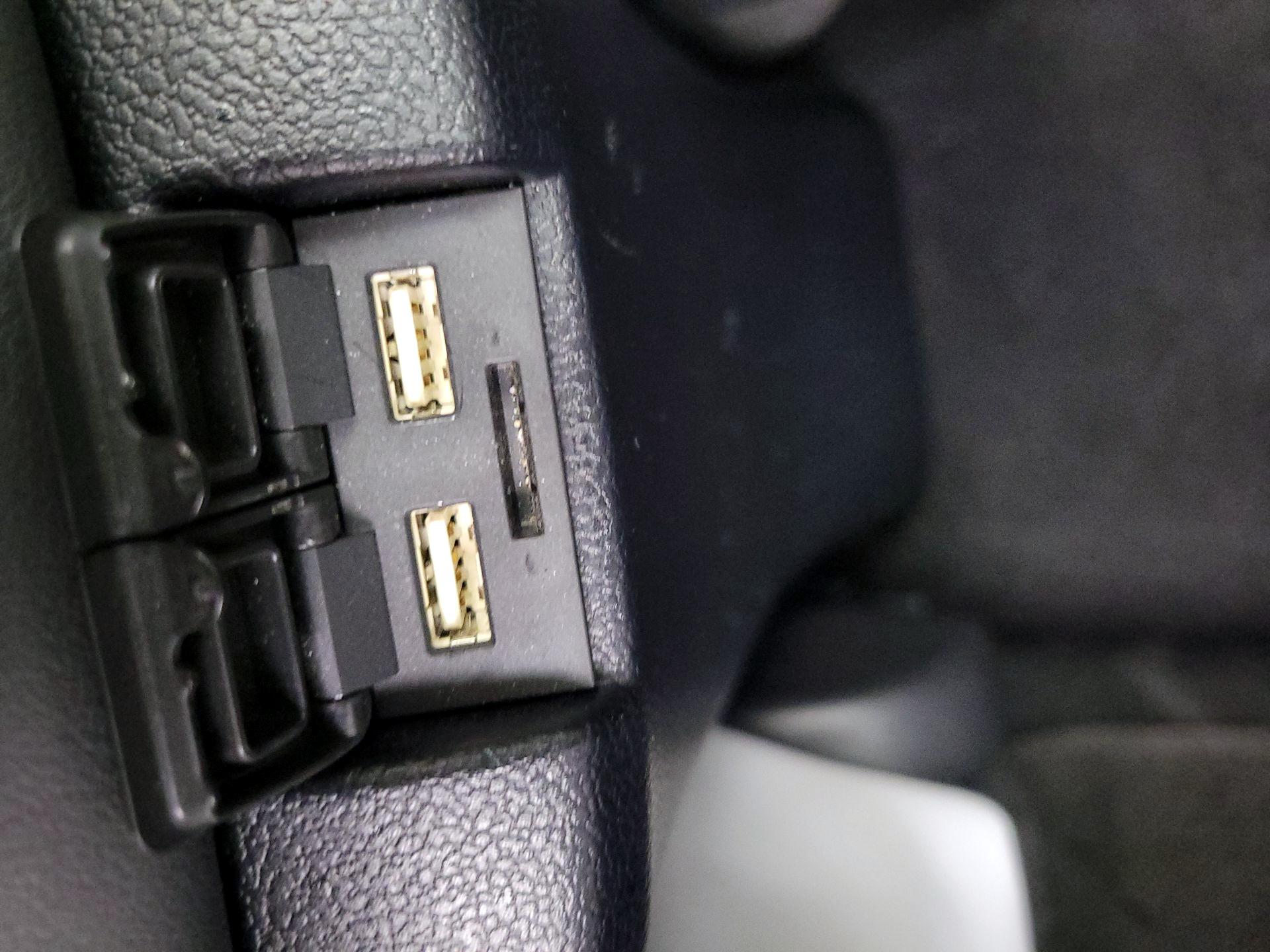 Thumbnail: 2021 Toyota Prius - 19