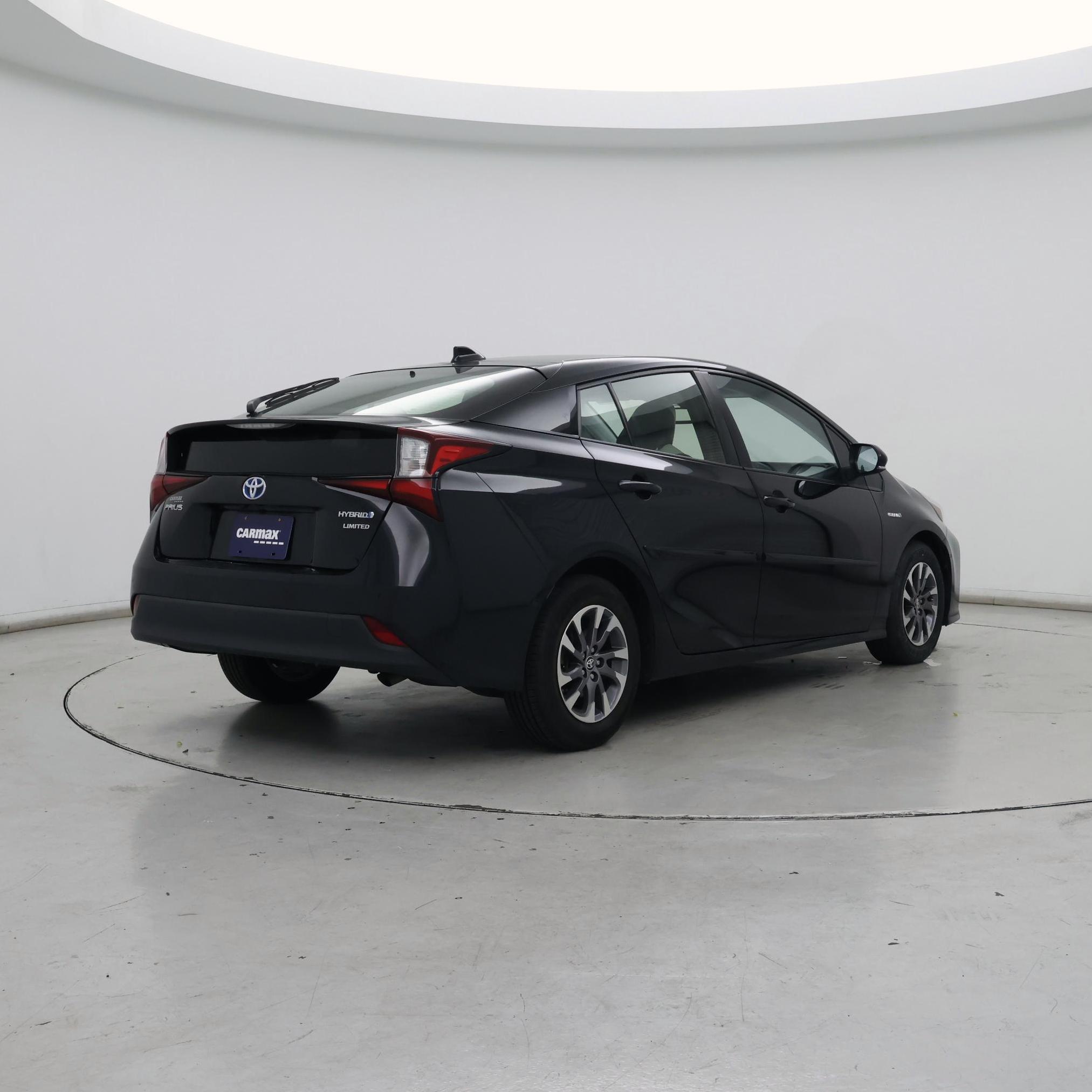 Thumbnail: 2021 Toyota Prius - 8