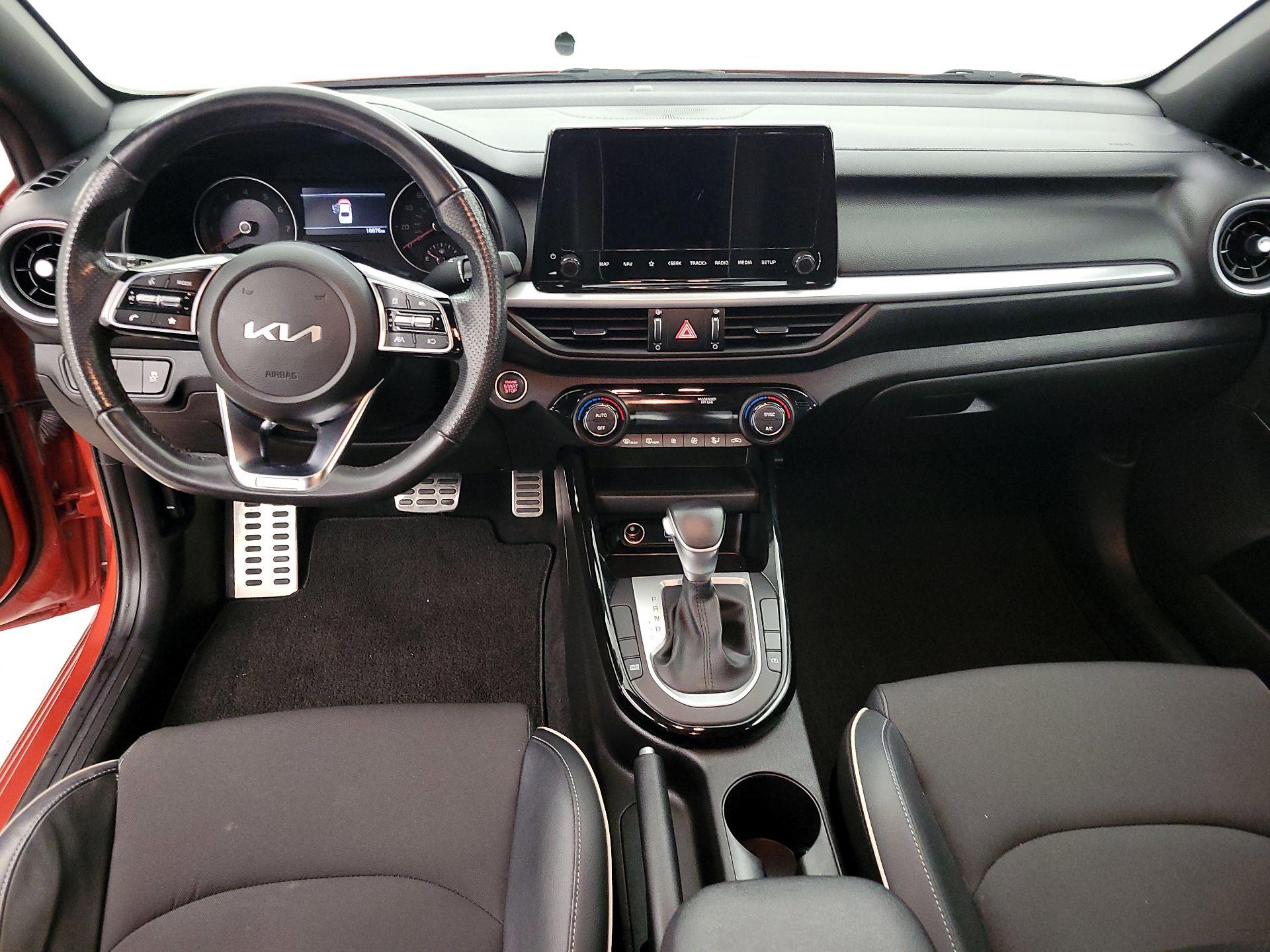 Thumbnail: 2023 Kia Forte - 9