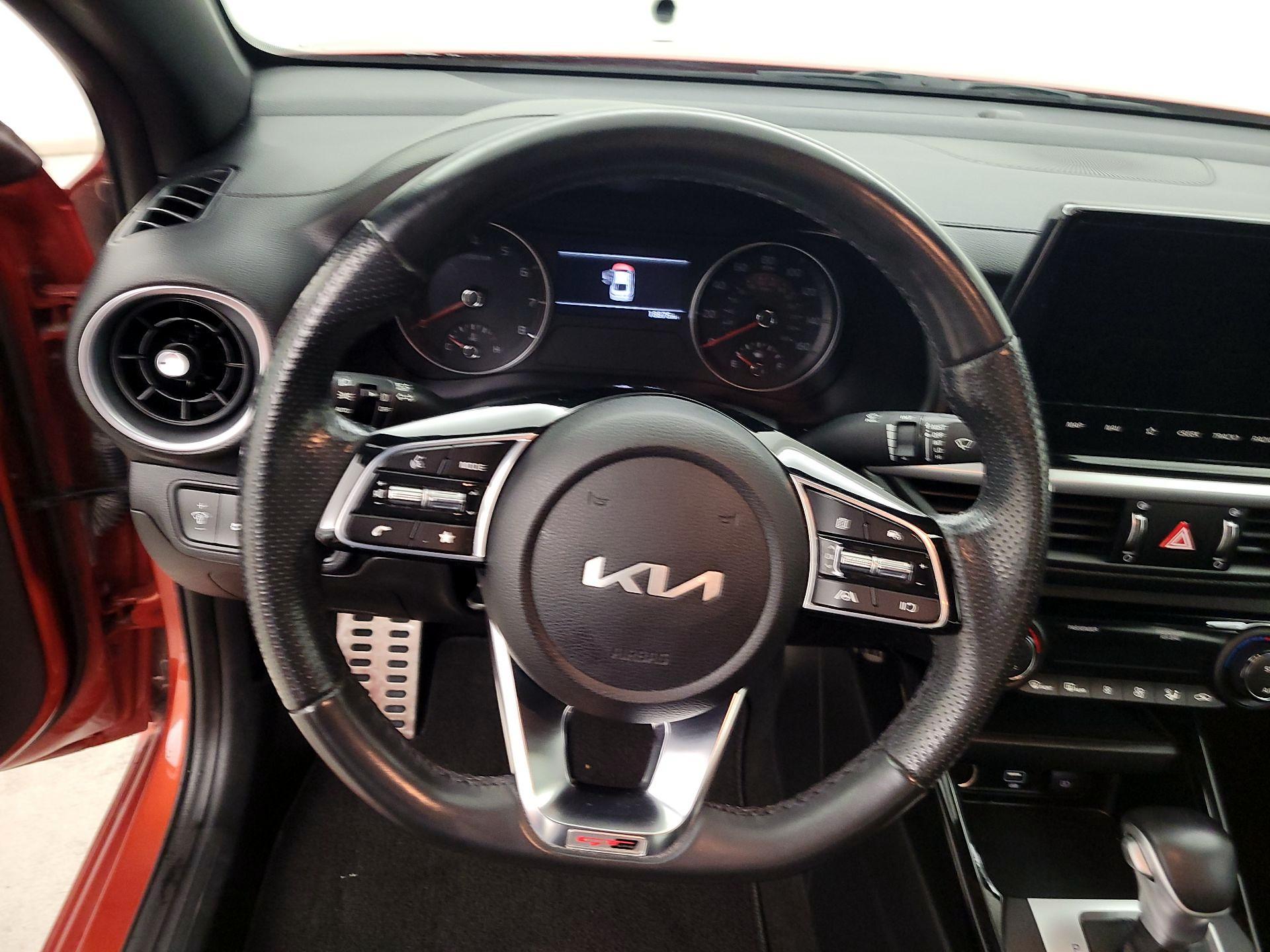 Thumbnail: 2023 Kia Forte - 10